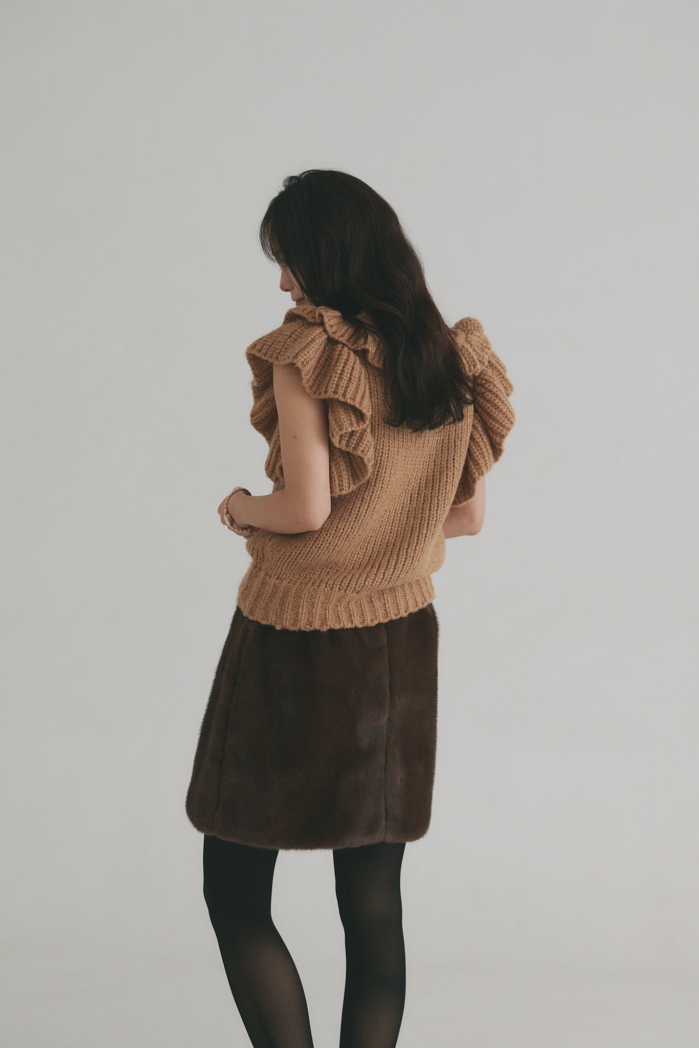 frill neck petal knit