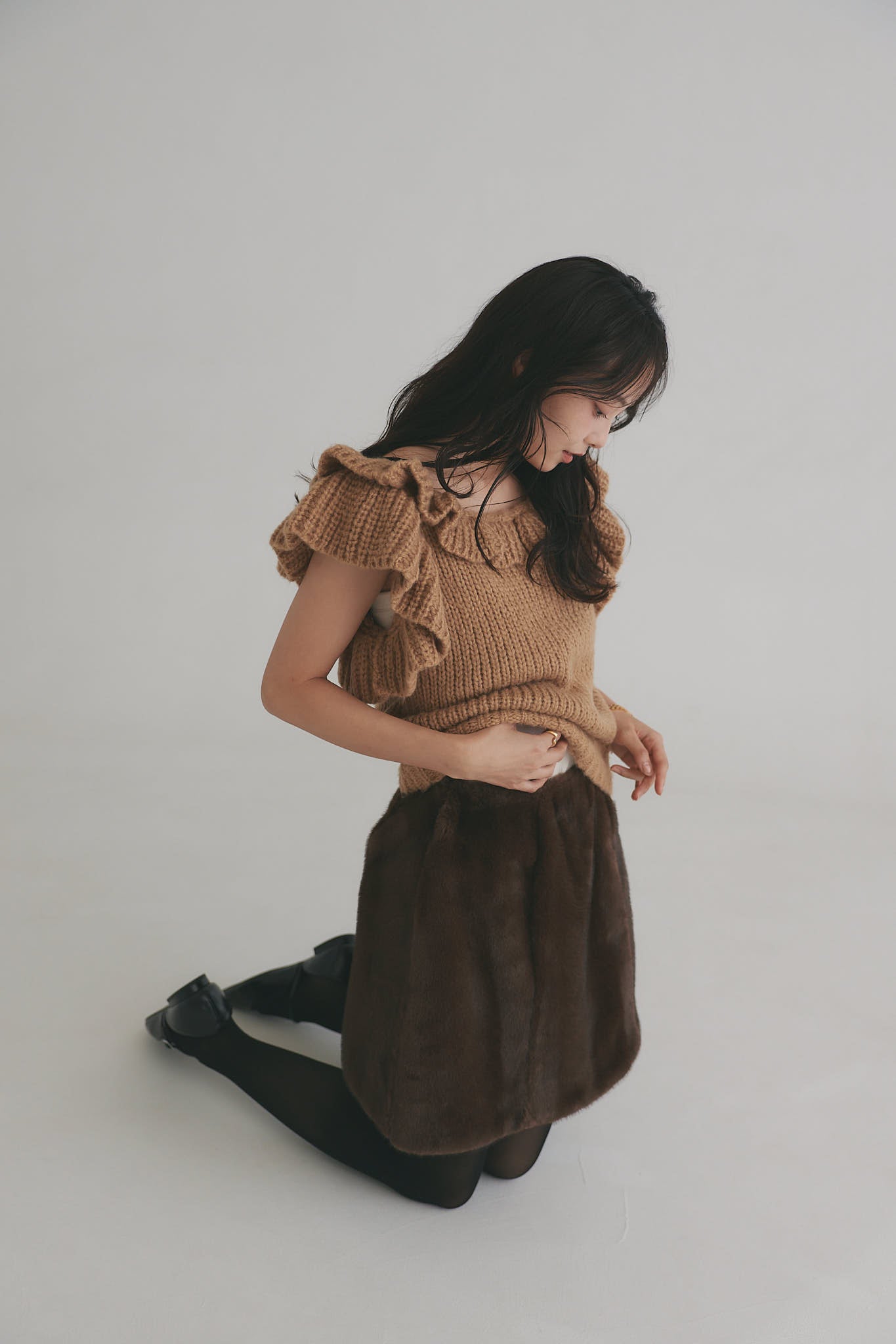 frill neck petal knit