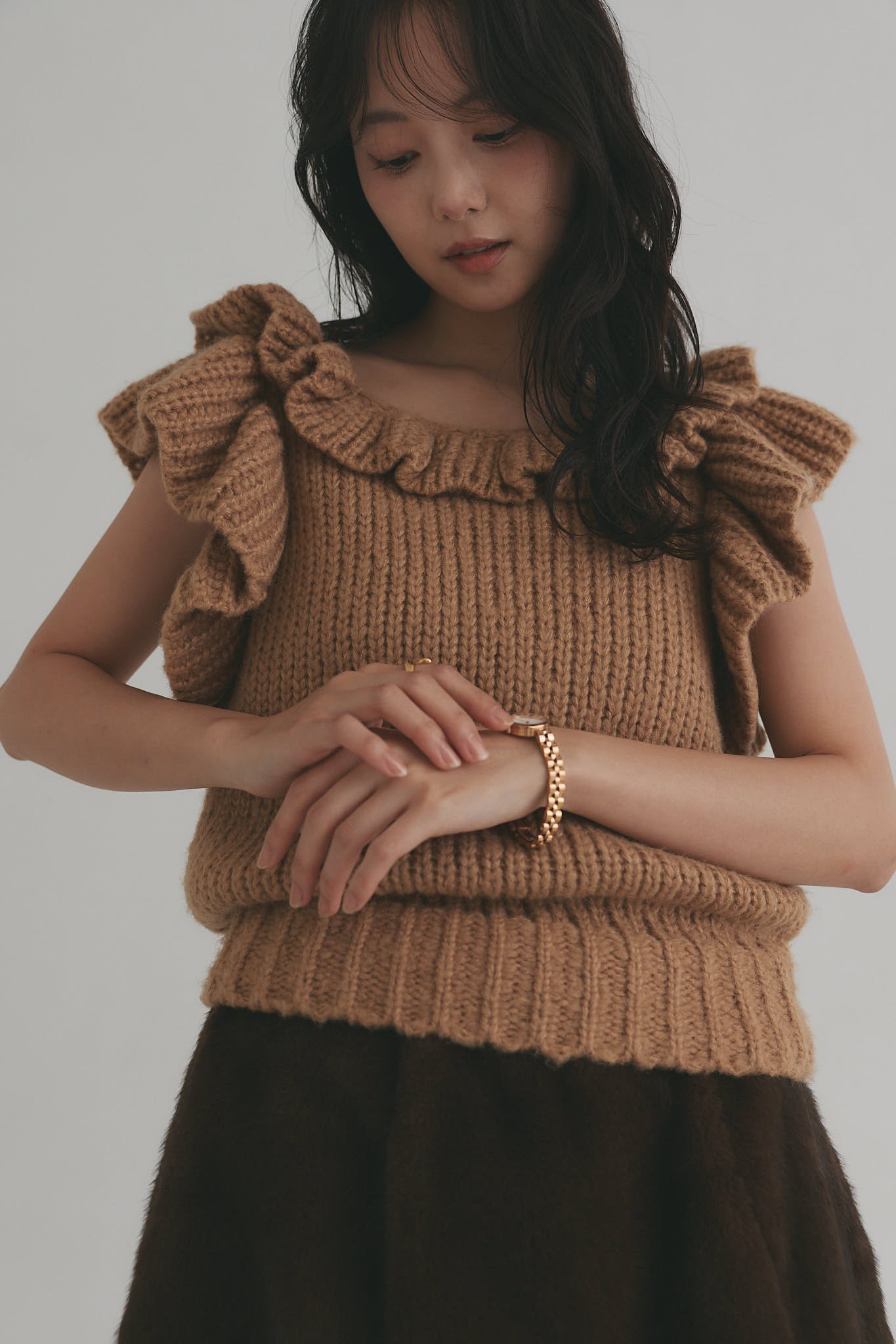 frill neck petal knit