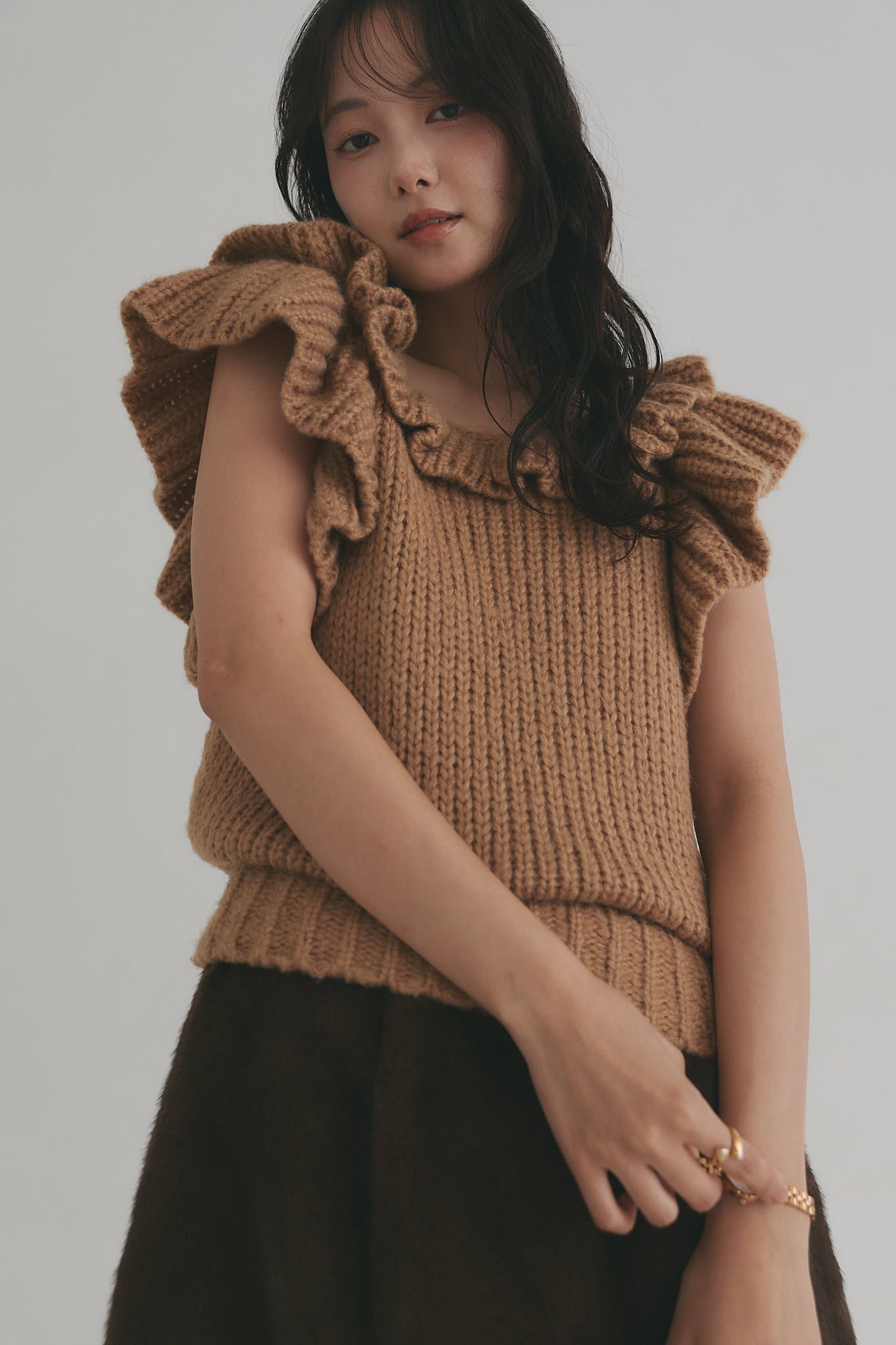 frill neck petal knit