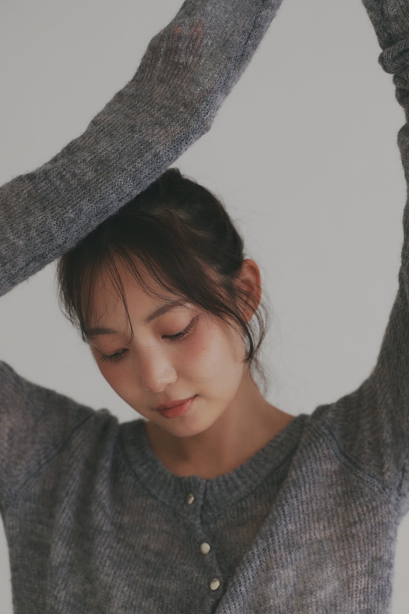 wave design sheer knit