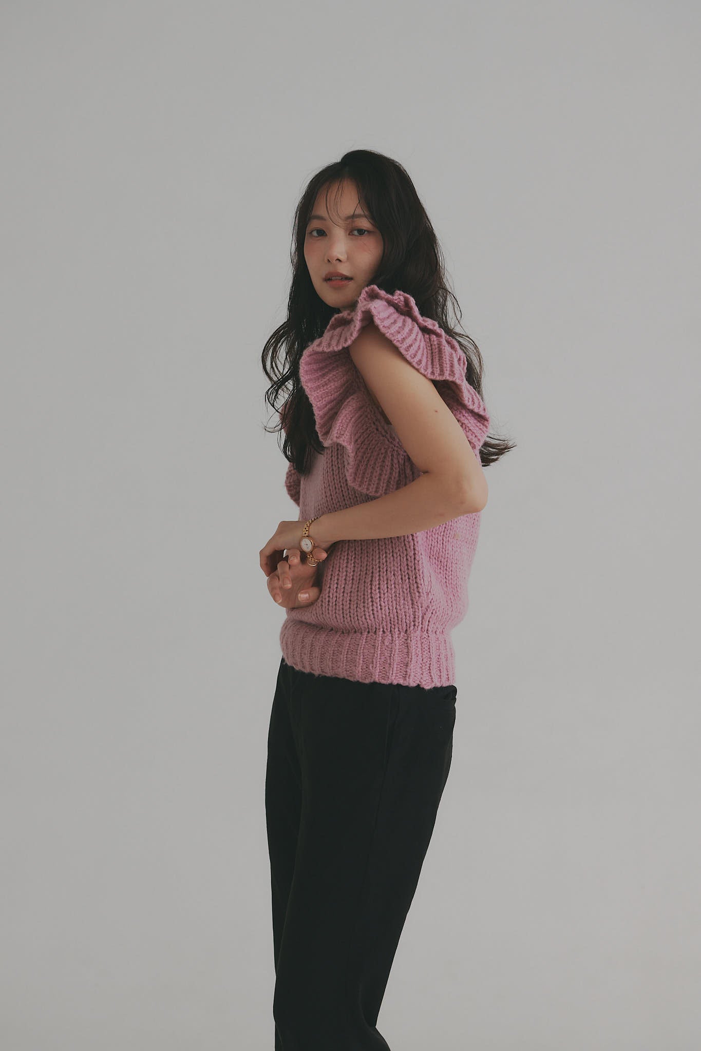 frill neck petal knit