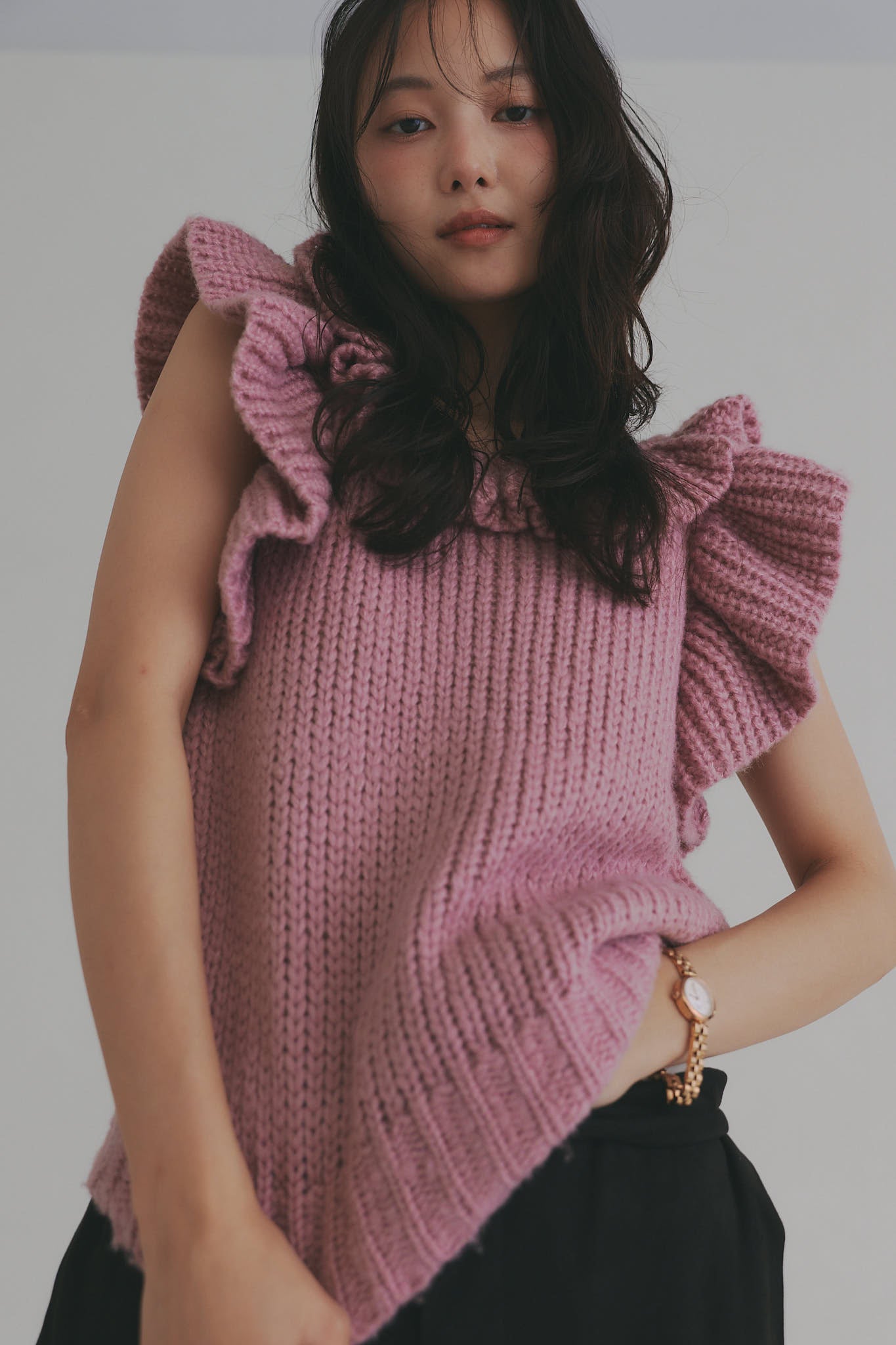 frill neck petal knit