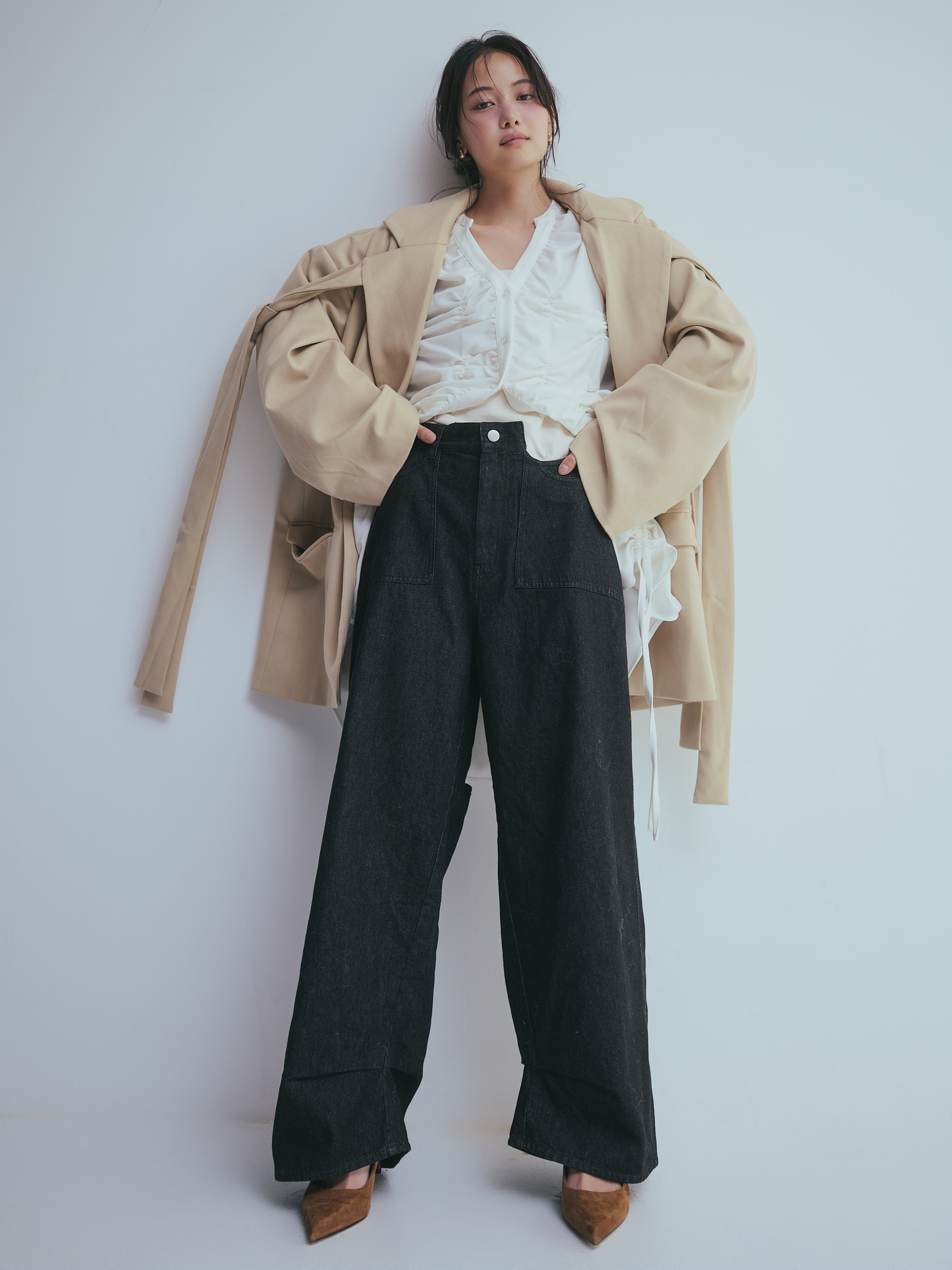 back slit curve denim pants