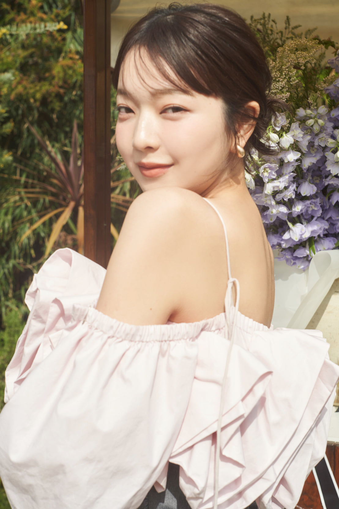 volume off shoulder blouse