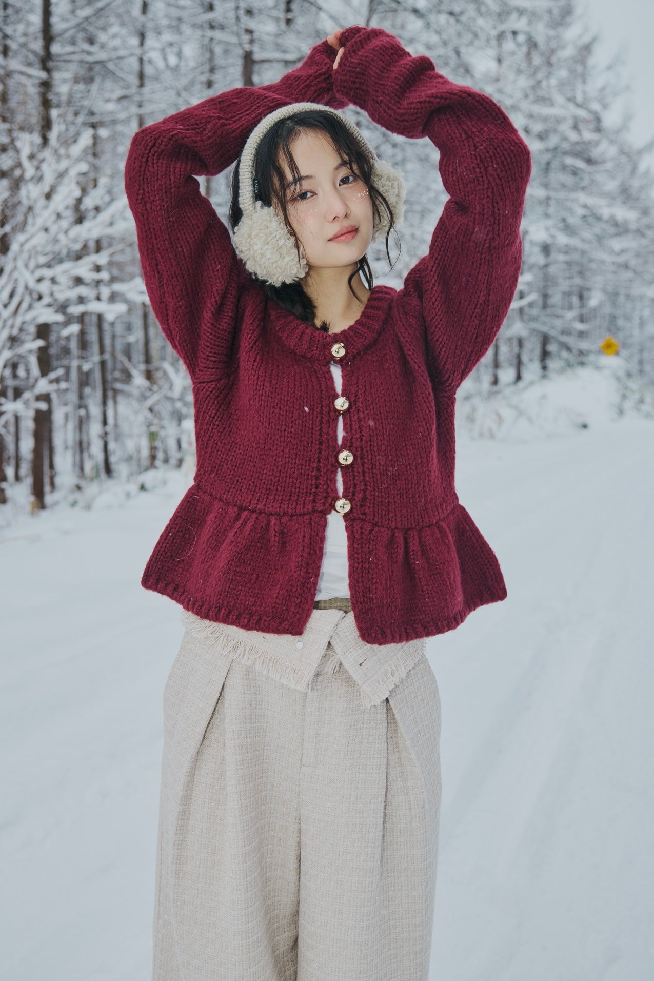 gold button puff sleeve knit