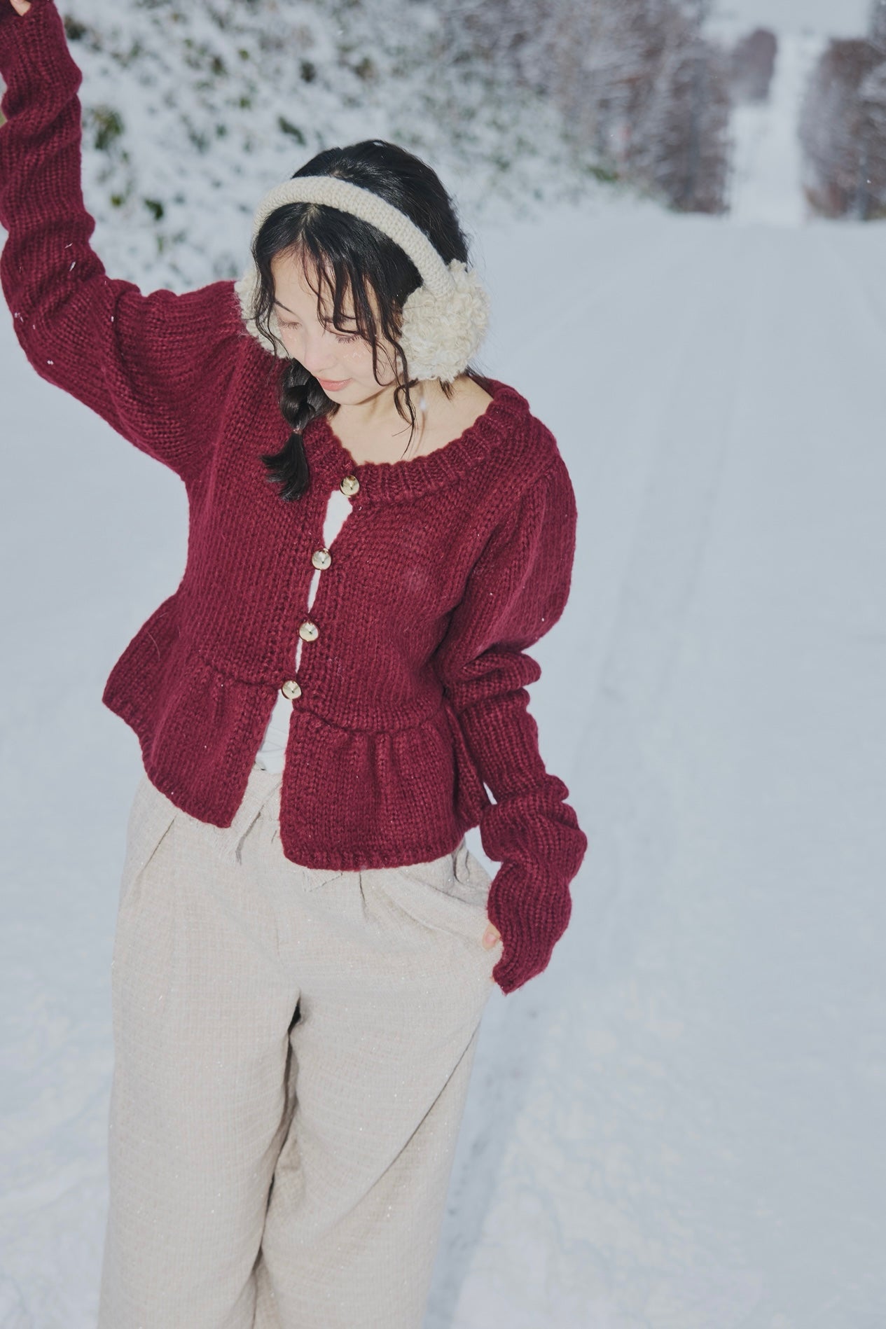 gold button puff sleeve knit