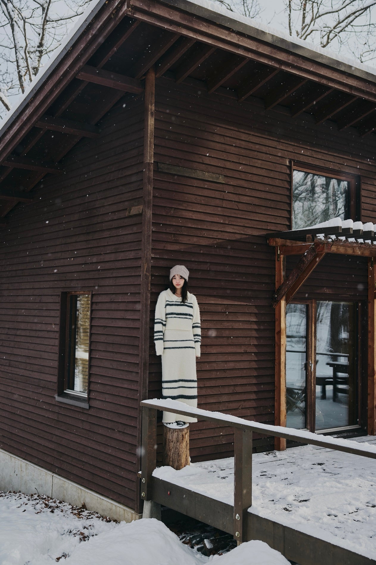 nuance border collar knit