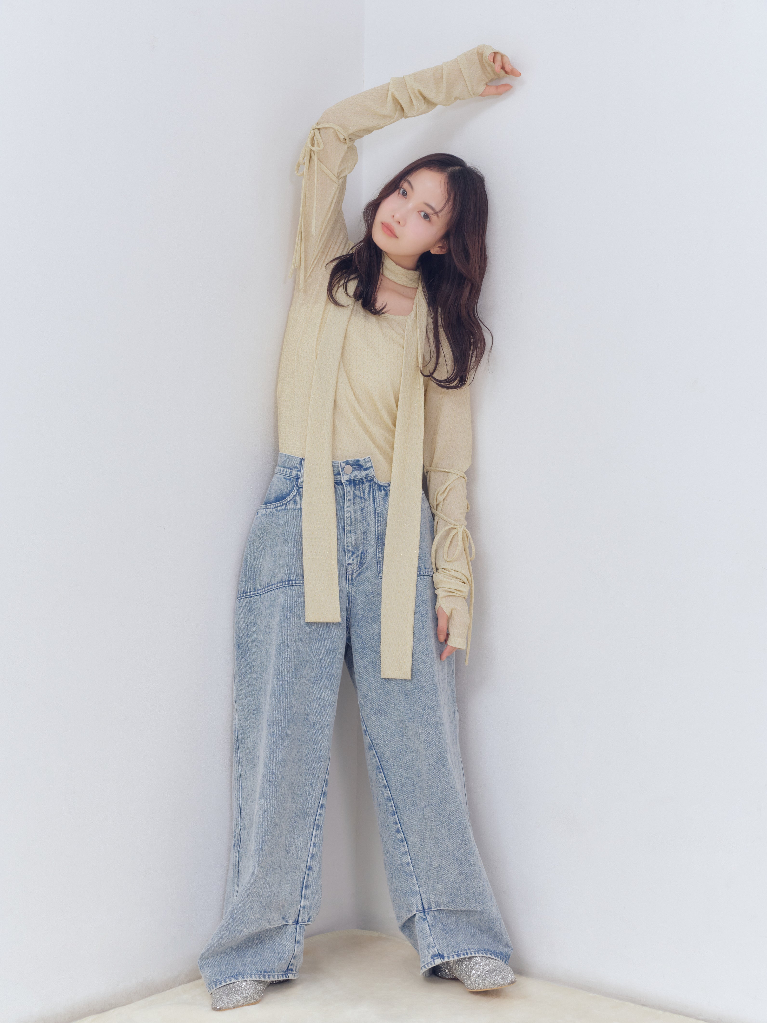 back slit curve denim pants