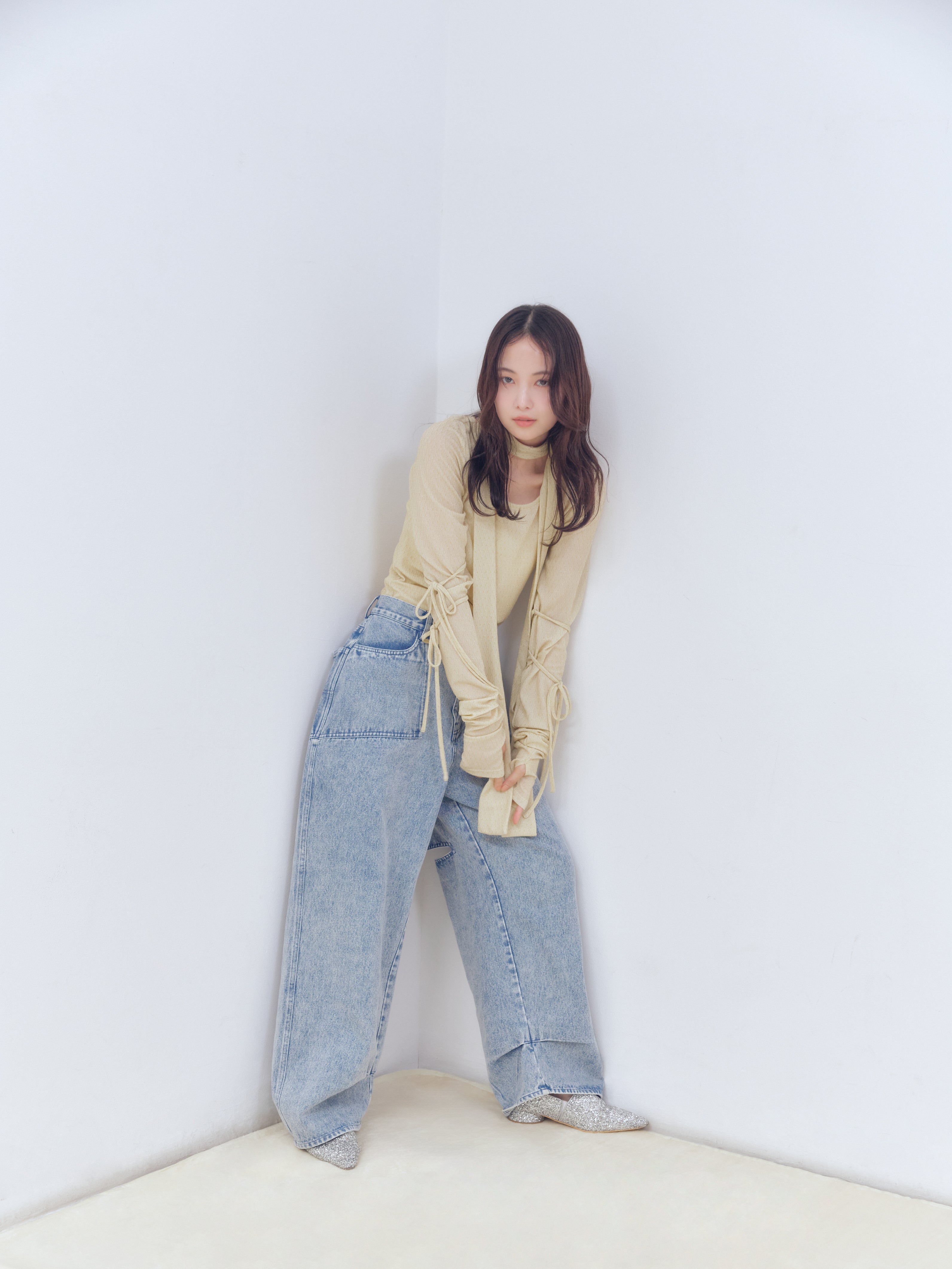 back slit curve denim pants