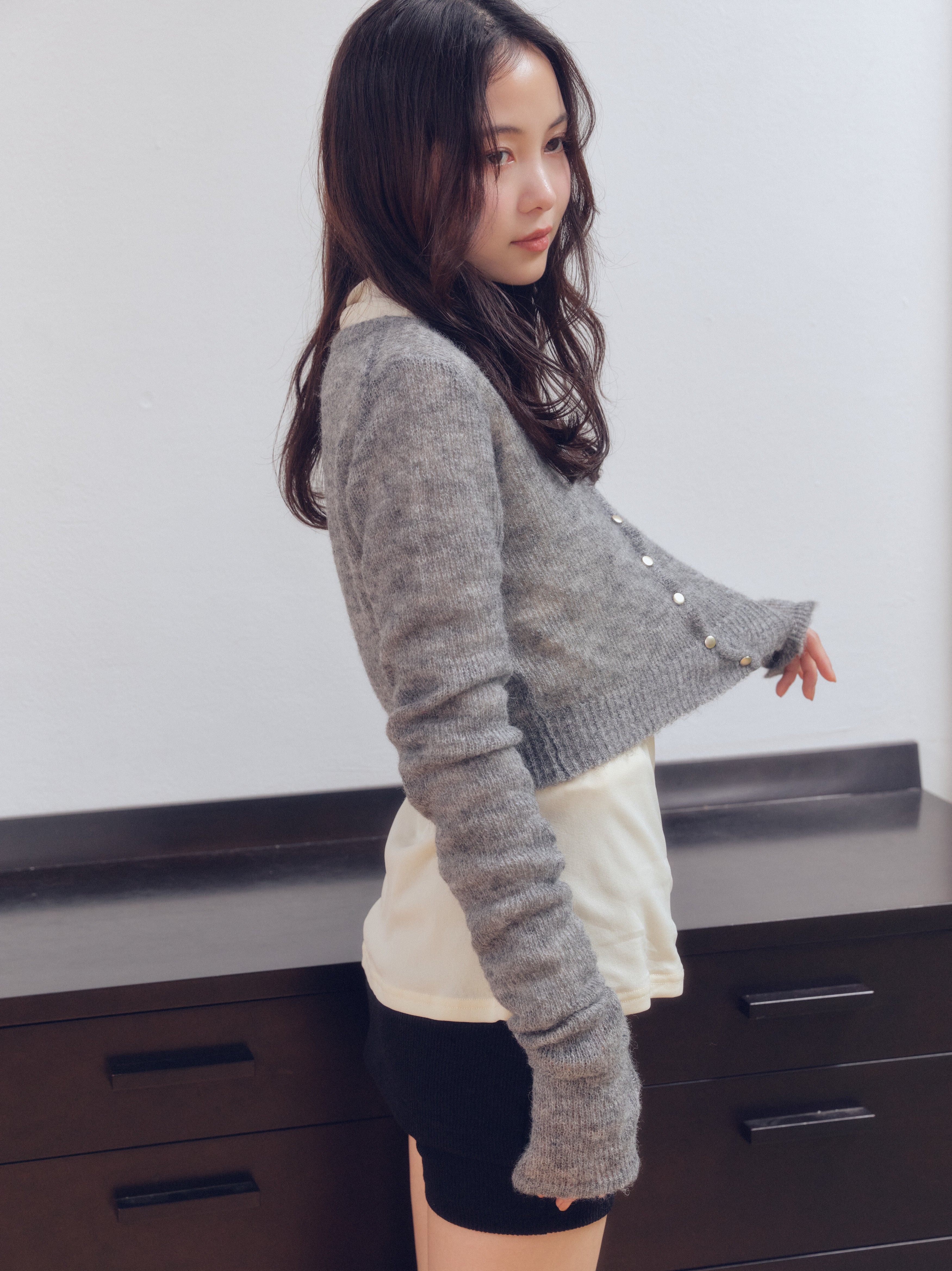 wave design sheer knit