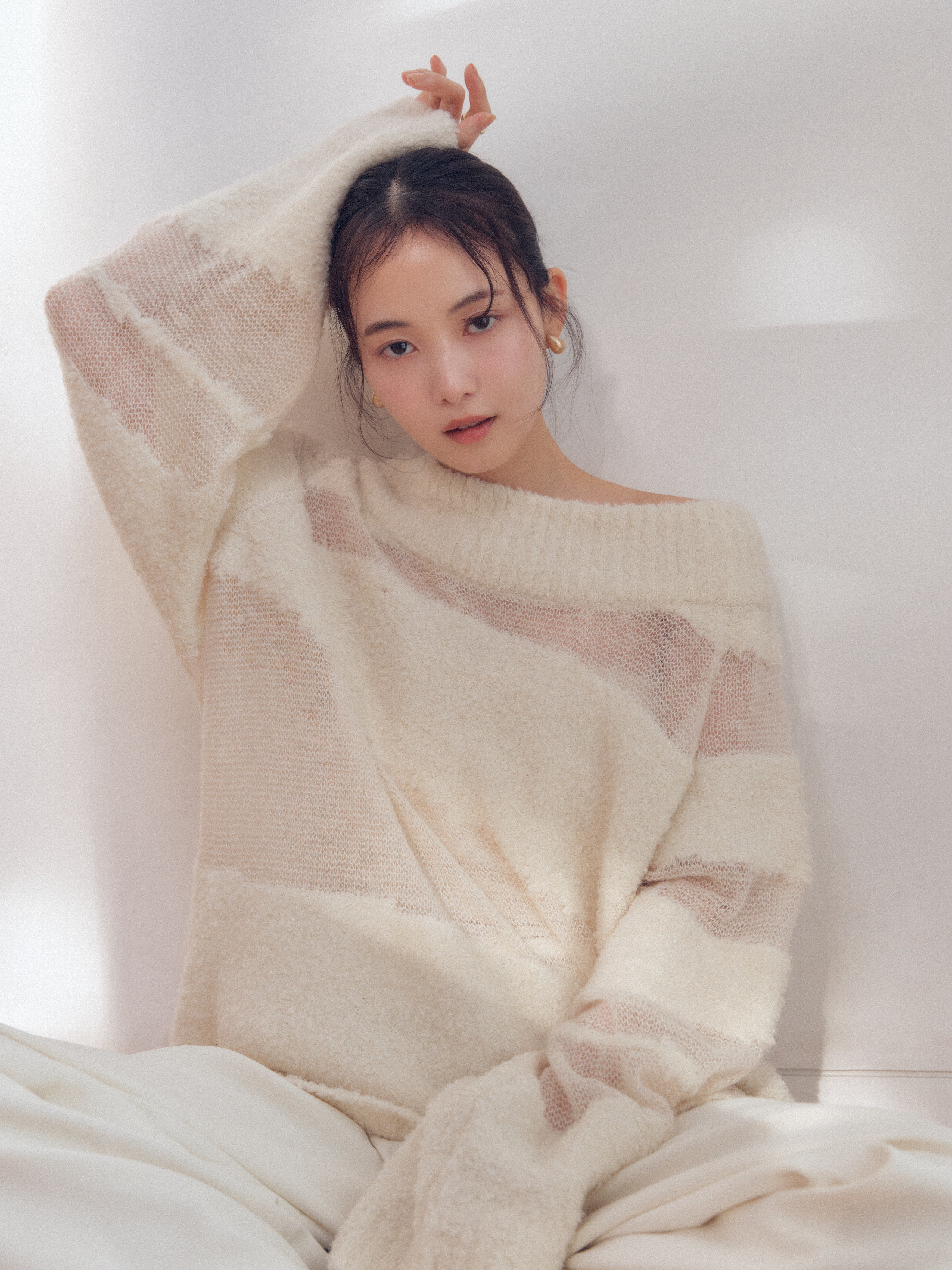 sheer pattern knit