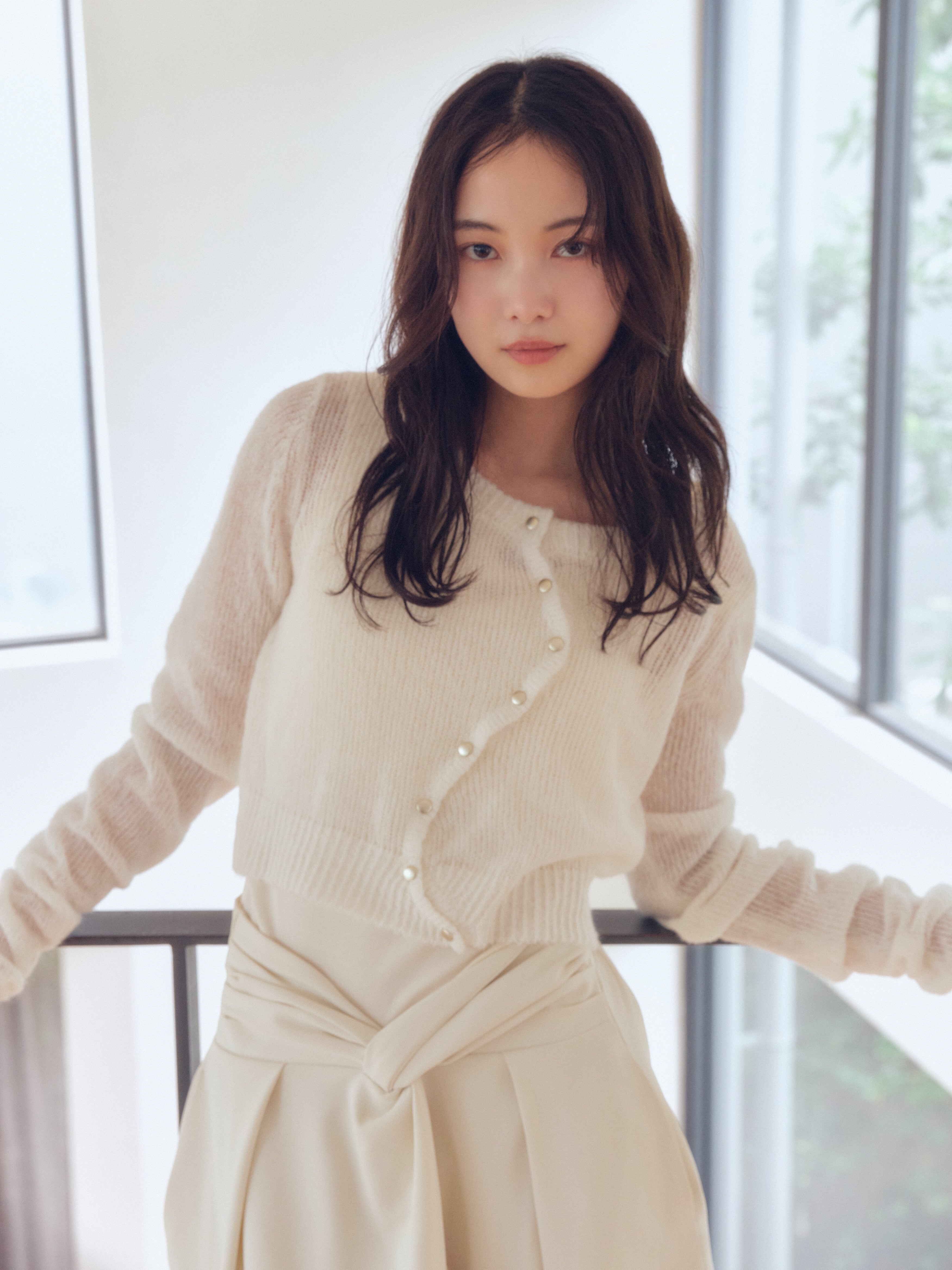 wave design sheer knit