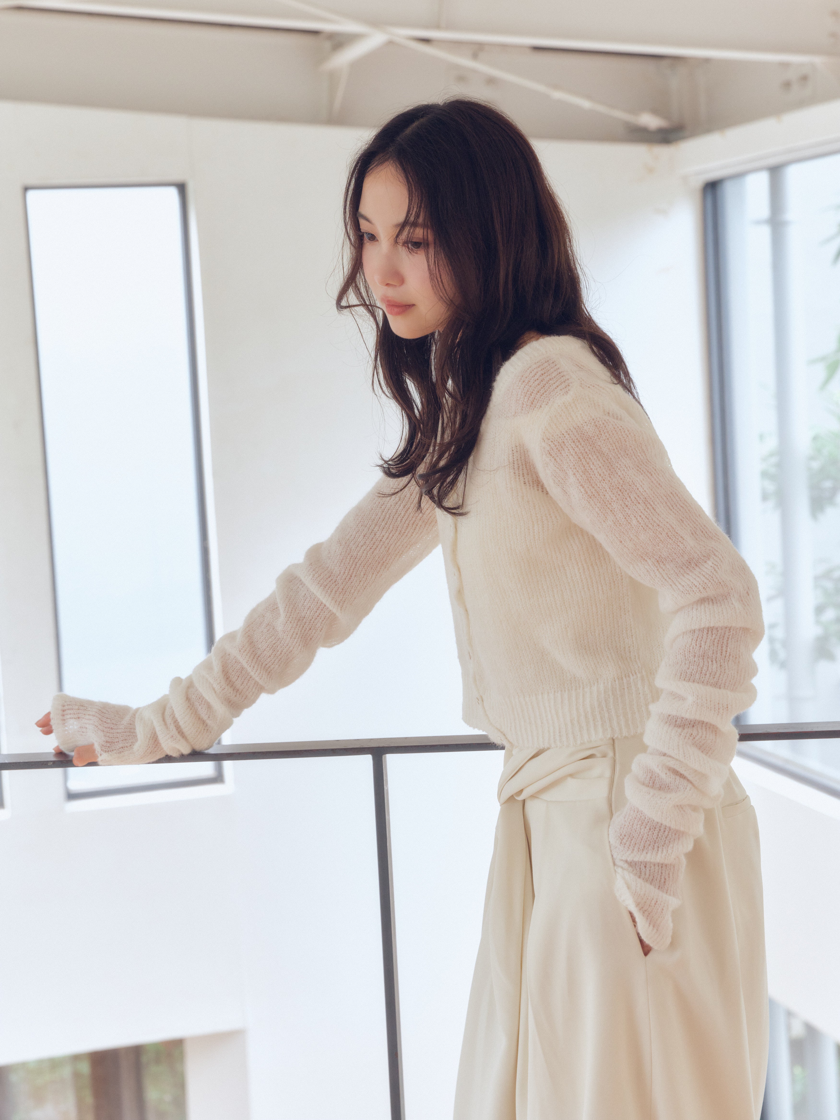 wave design sheer knit