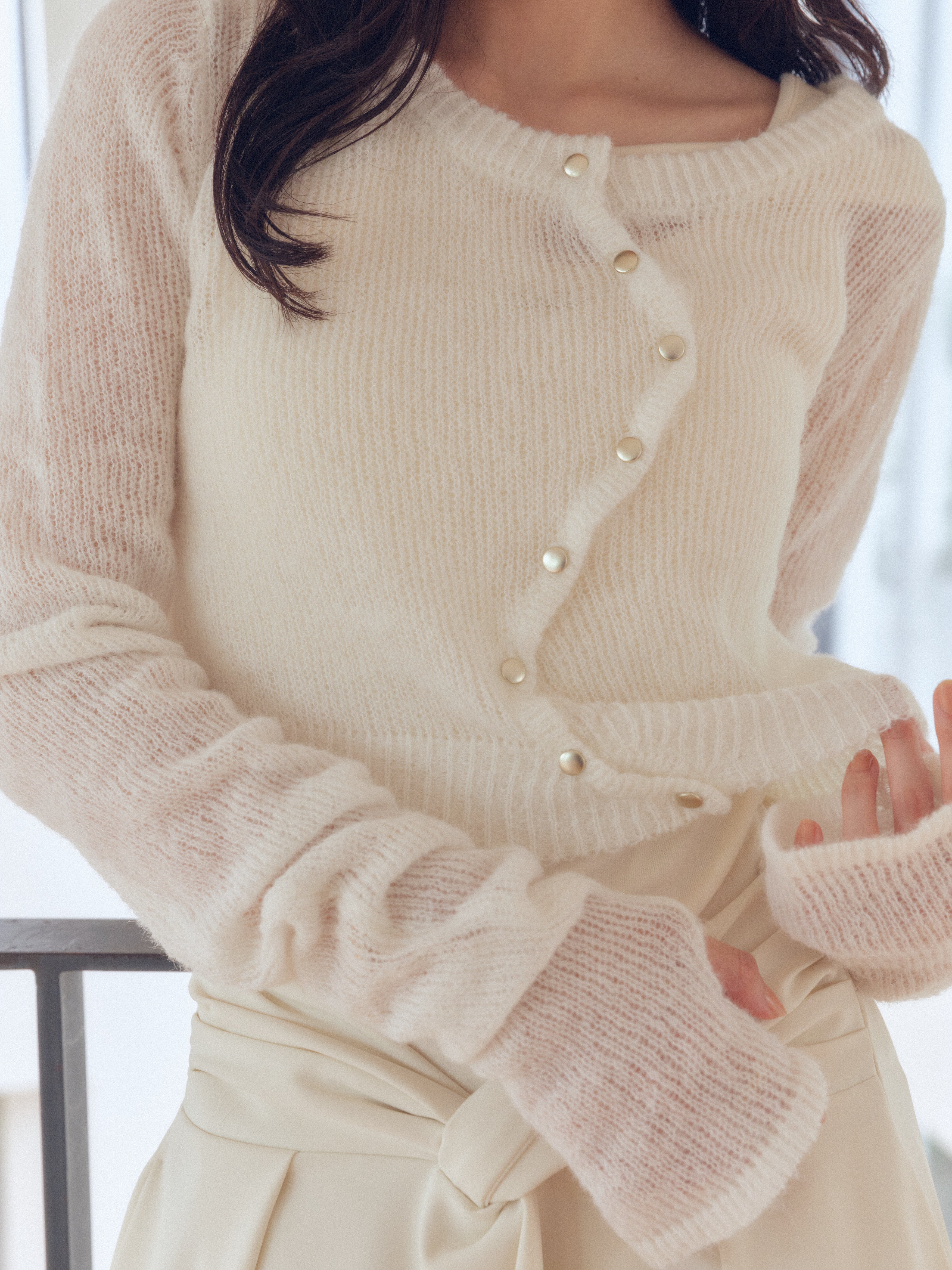 wave design sheer knit