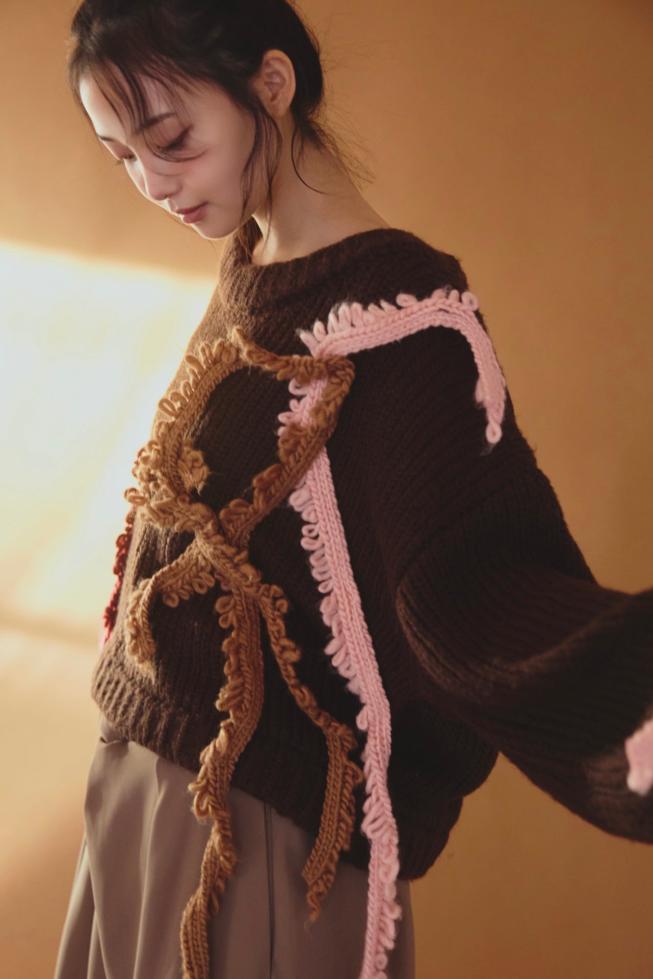 asymmetry fringe knit