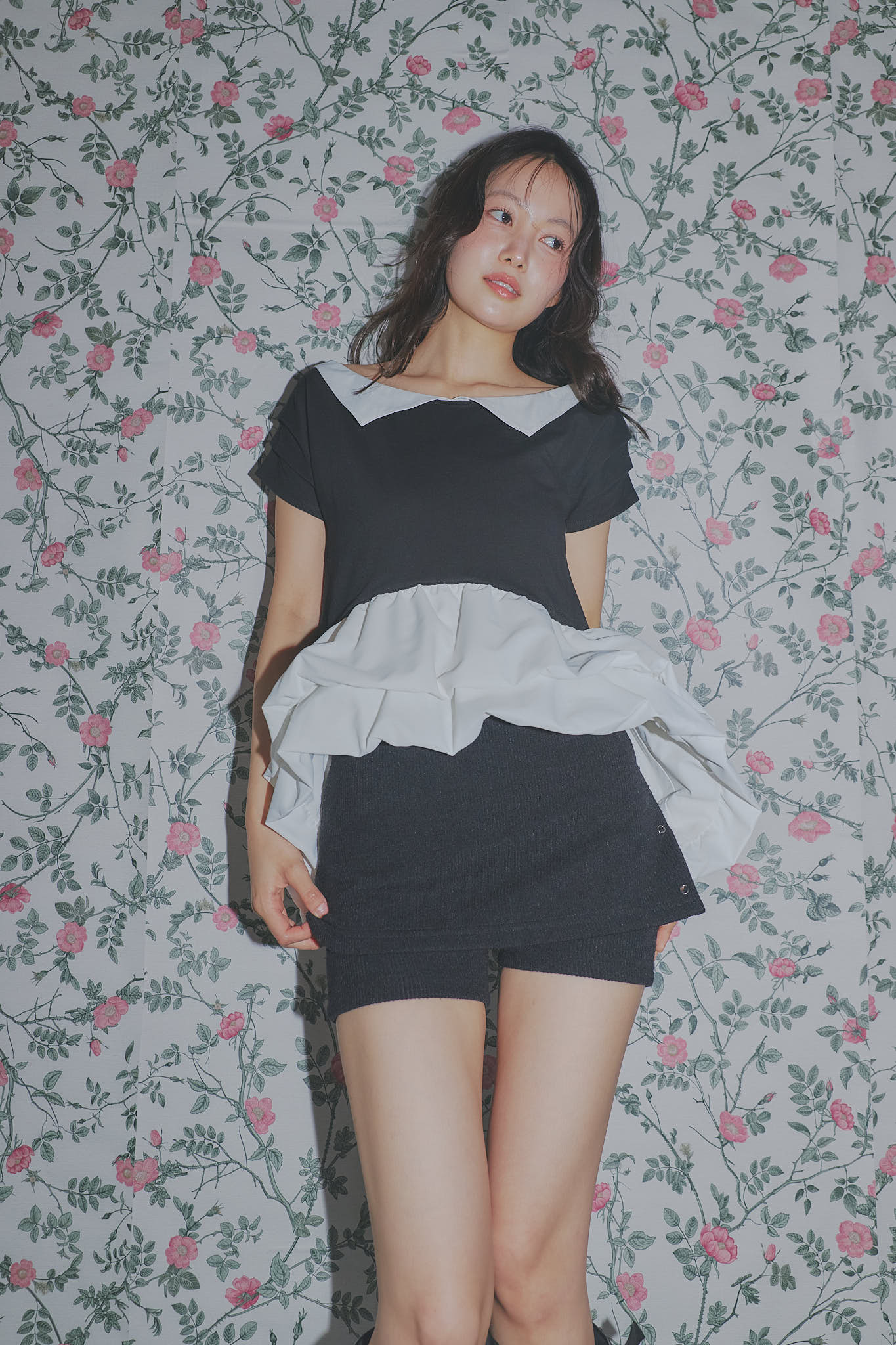 bicolor frill tops