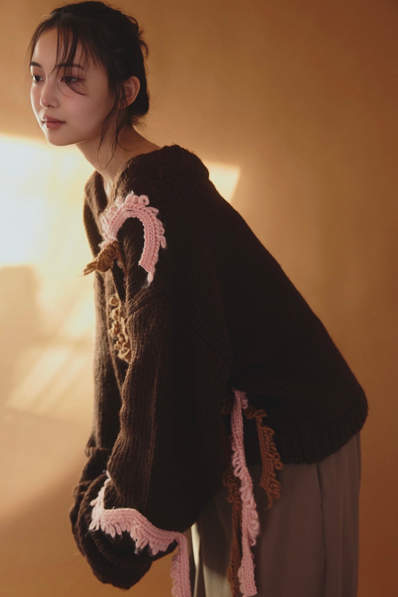 asymmetry fringe knit