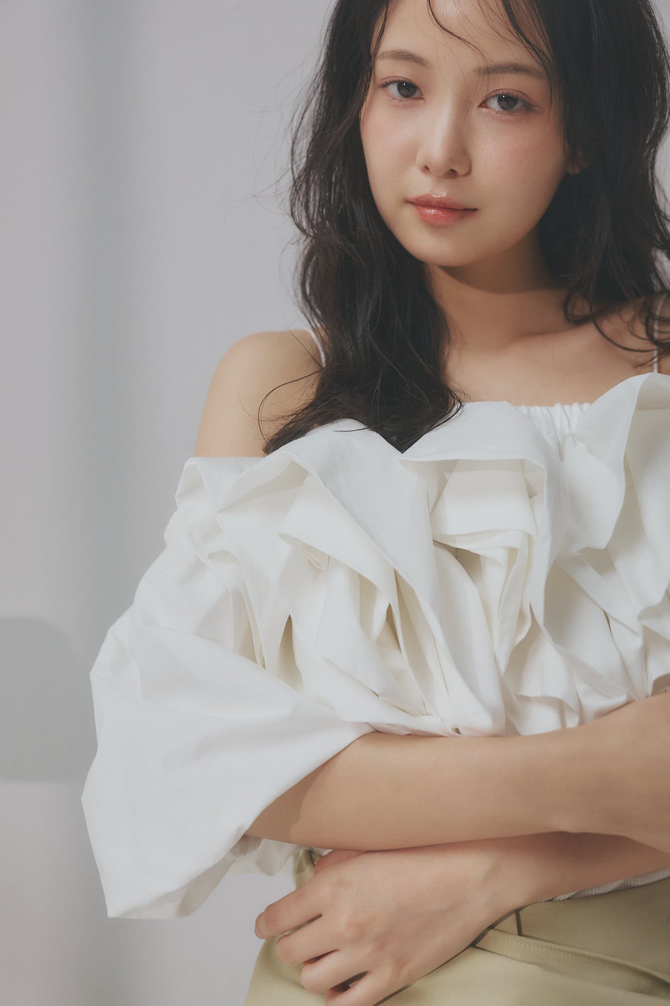 volume off shoulder blouse