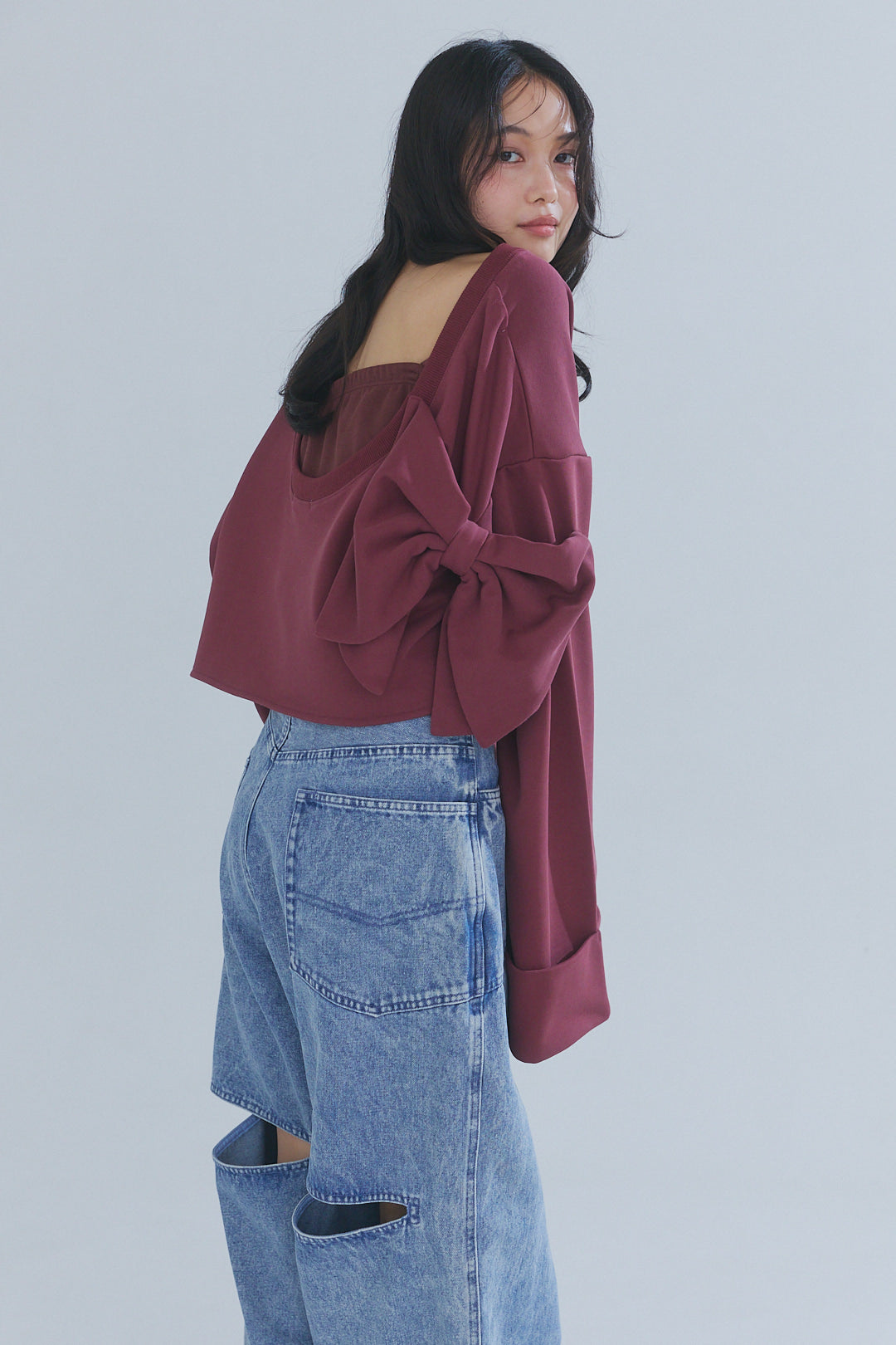 back open ribbon sweat