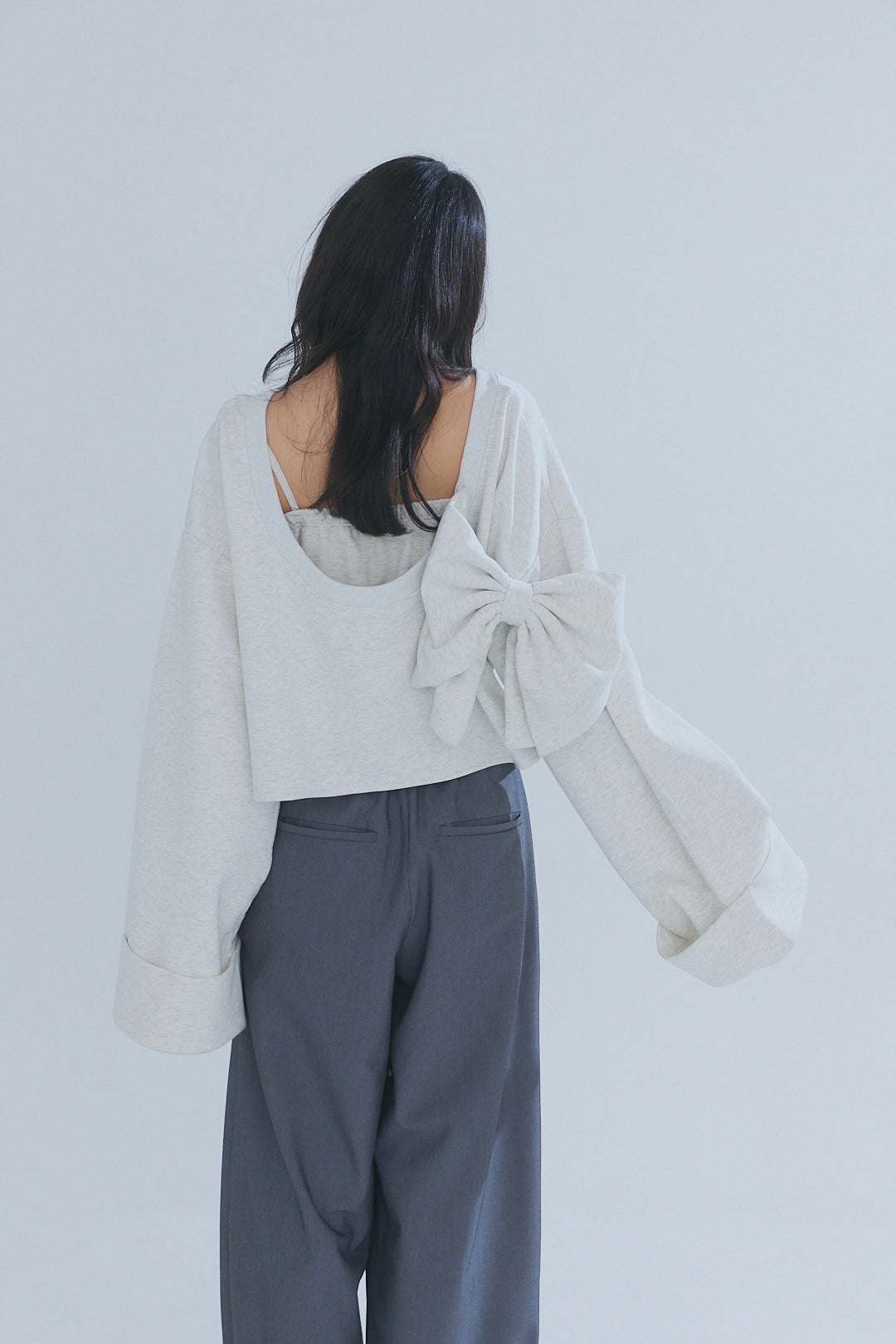 back open ribbon sweat