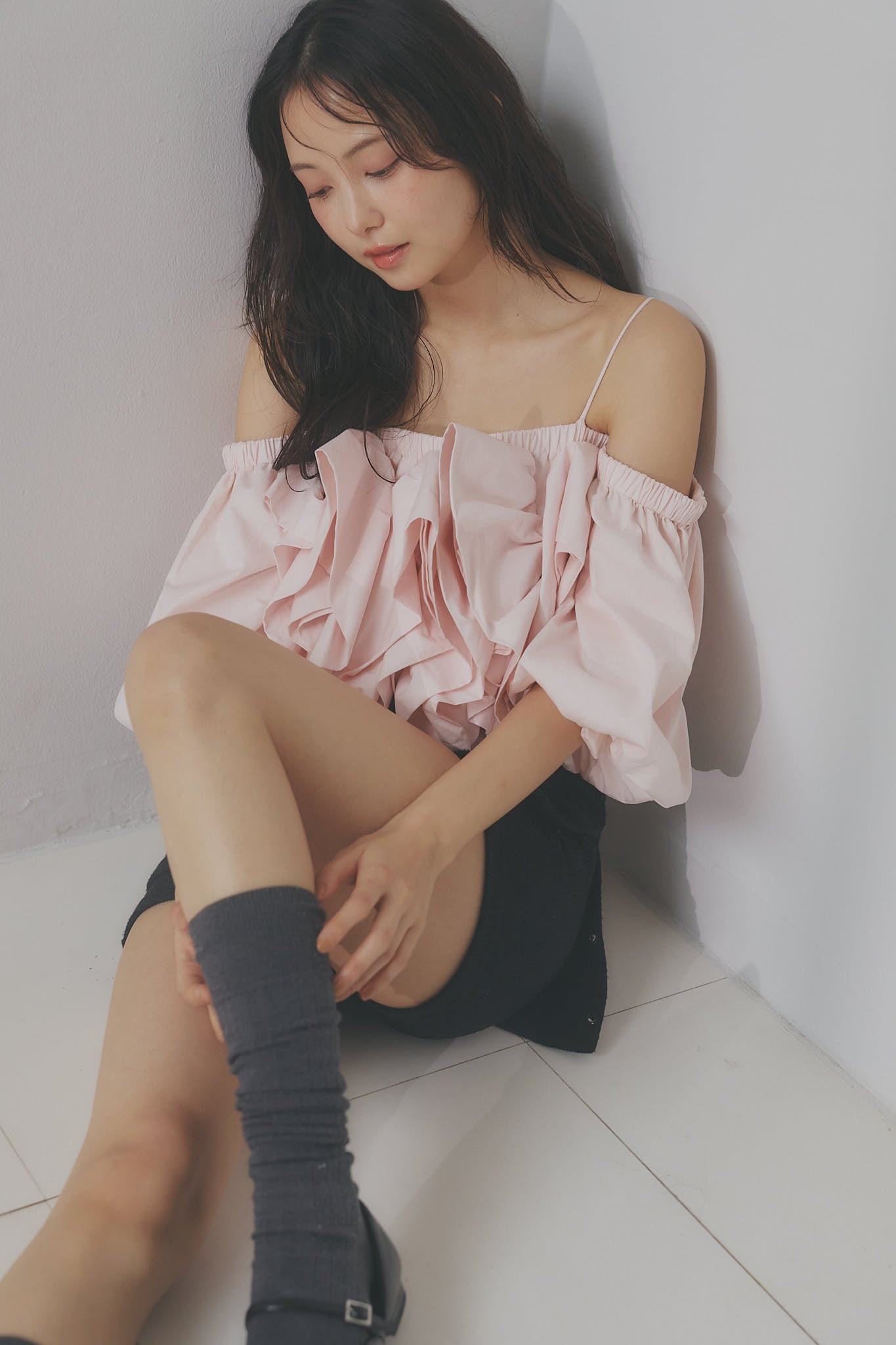 volume off shoulder blouse