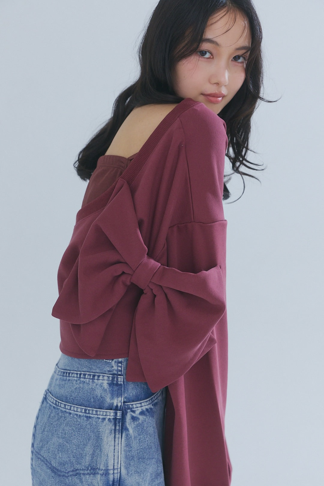 back open ribbon sweat
