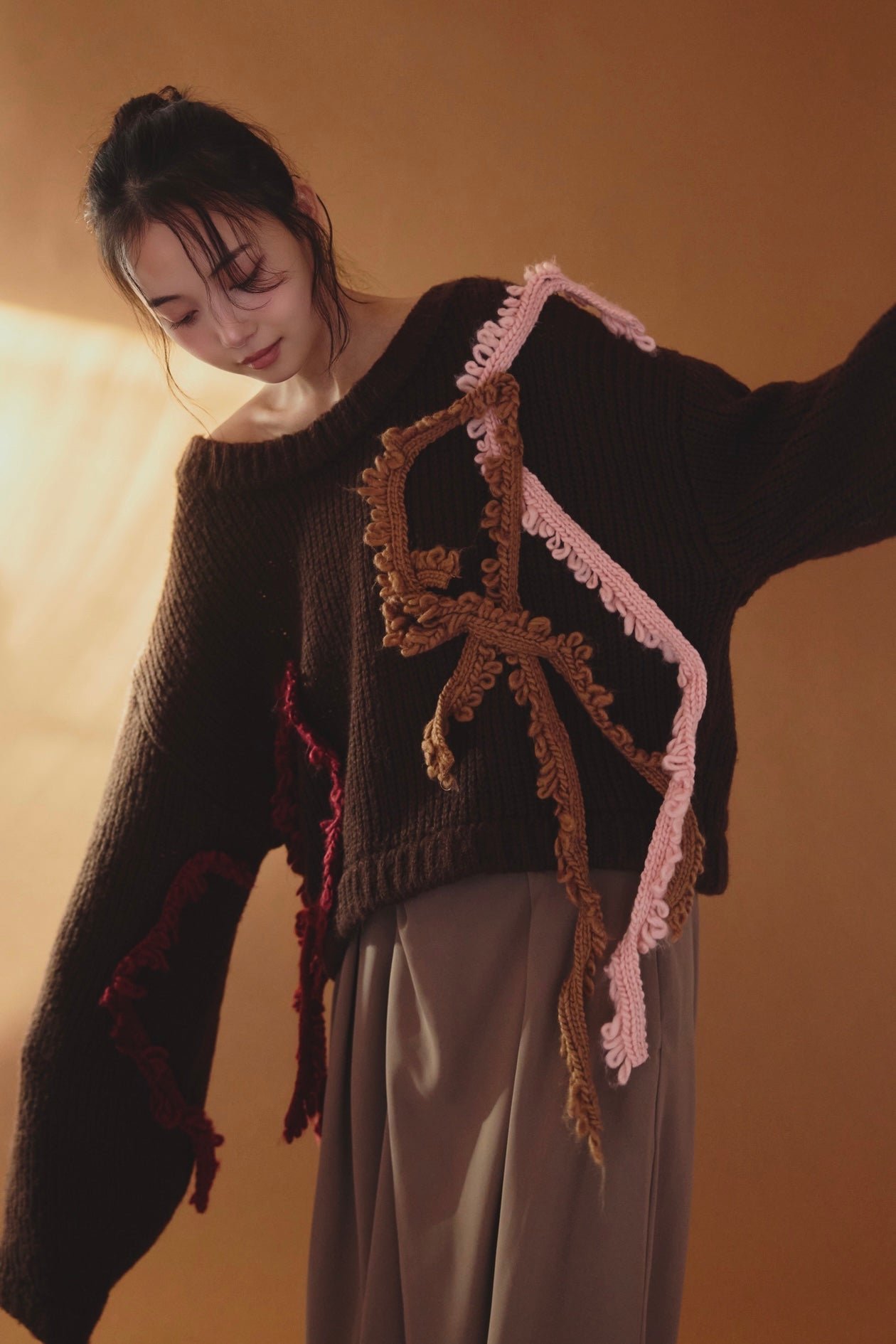 asymmetry fringe knit
