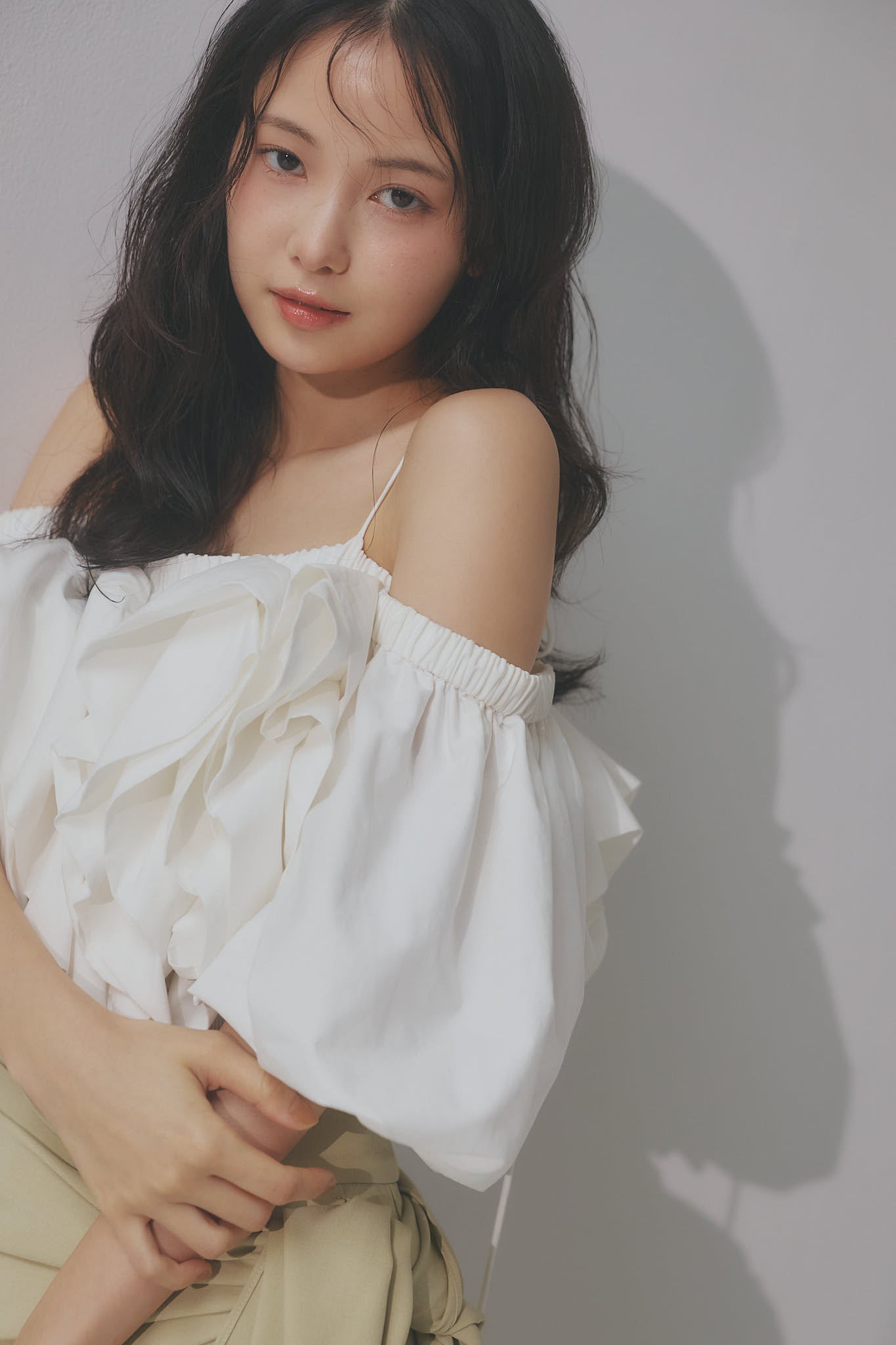 volume off shoulder blouse