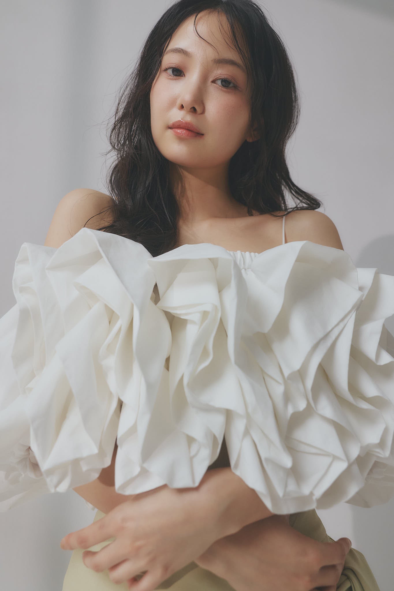 volume off shoulder blouse
