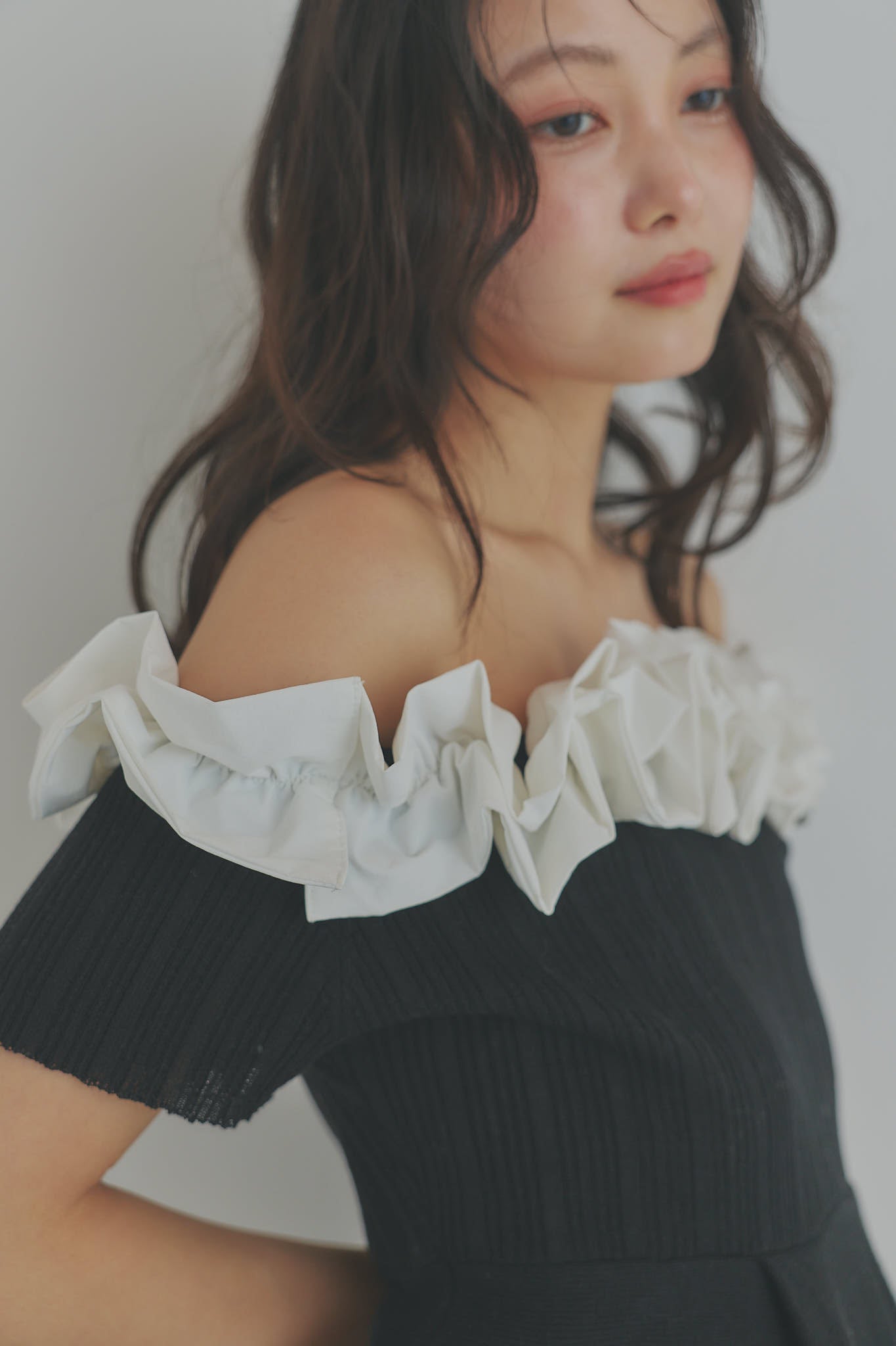 off shoulder frill knit