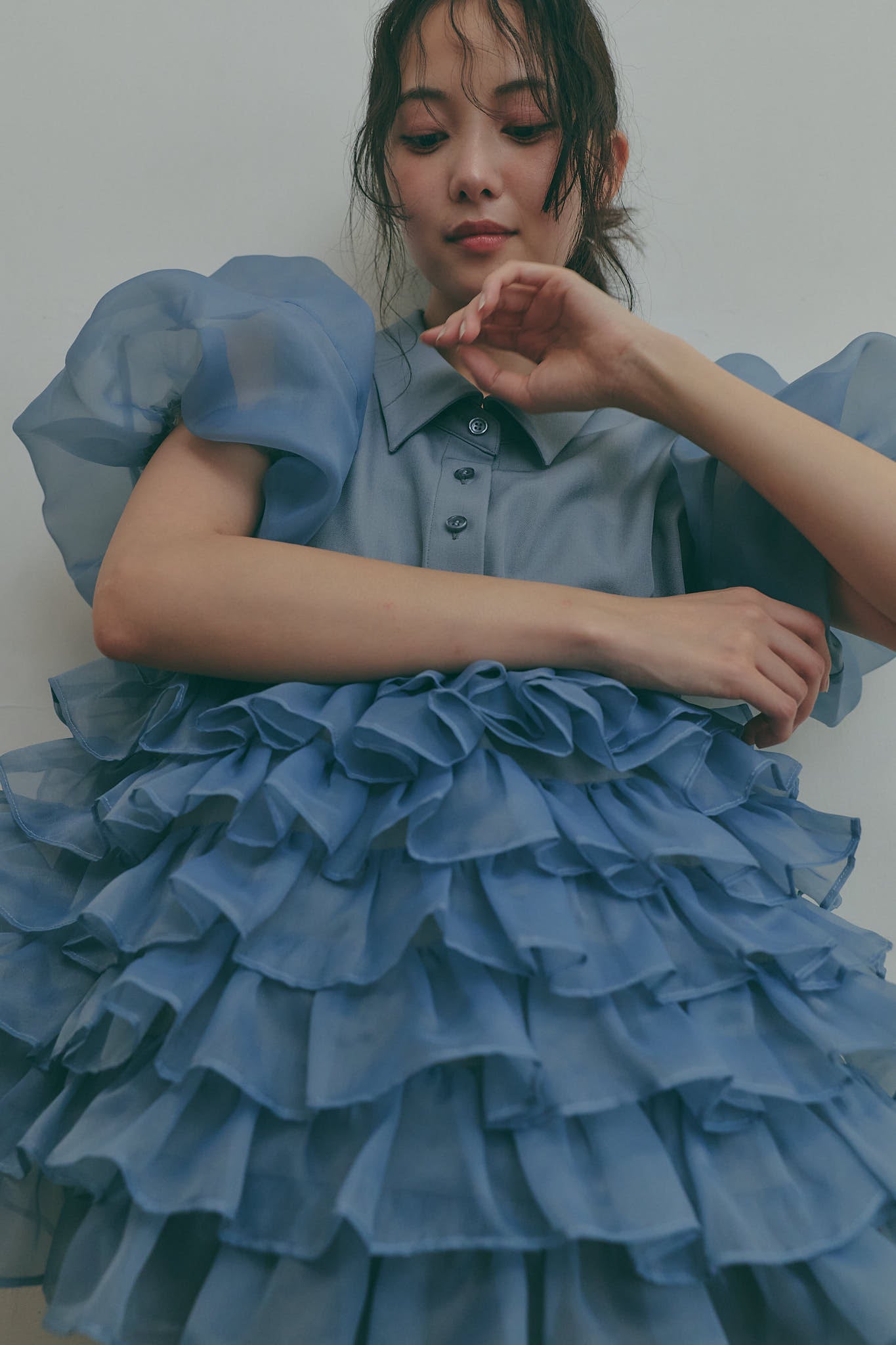 cloud frill blouse