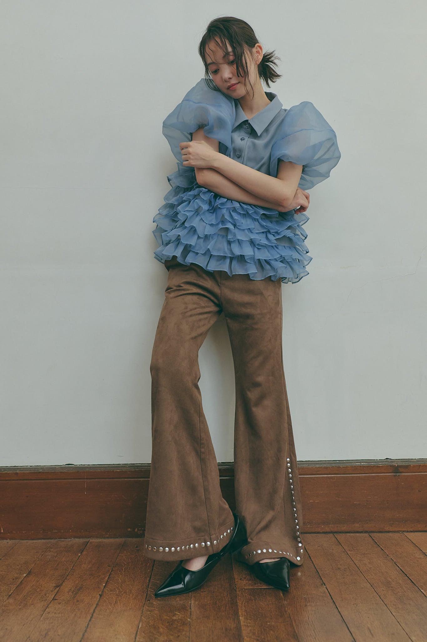 studs suede flare pants