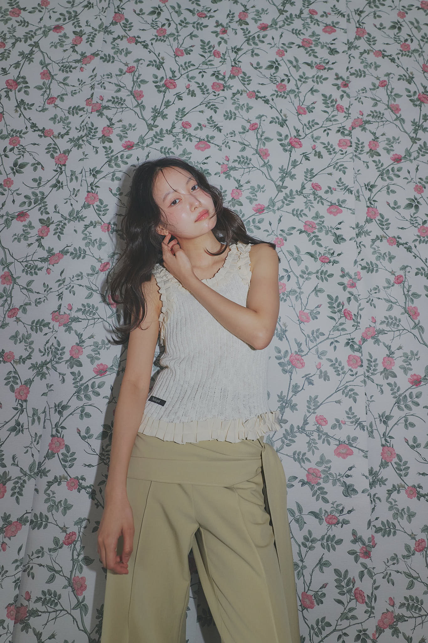 sheer rib frill tops