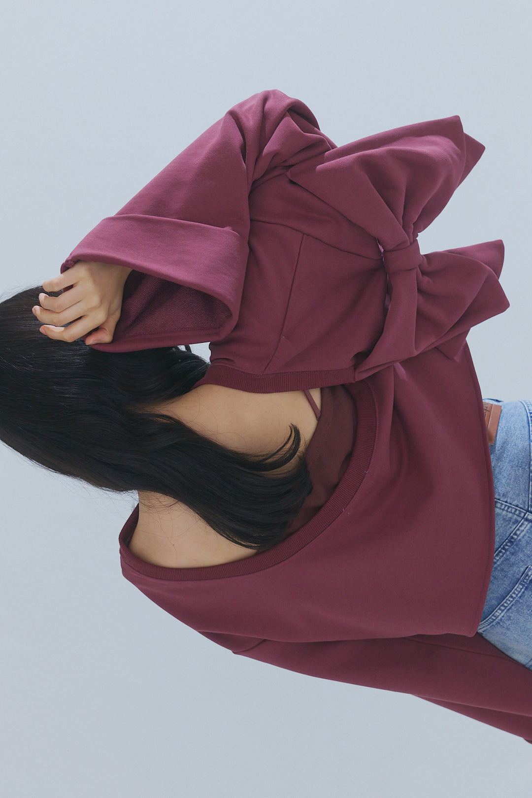 back open ribbon sweat