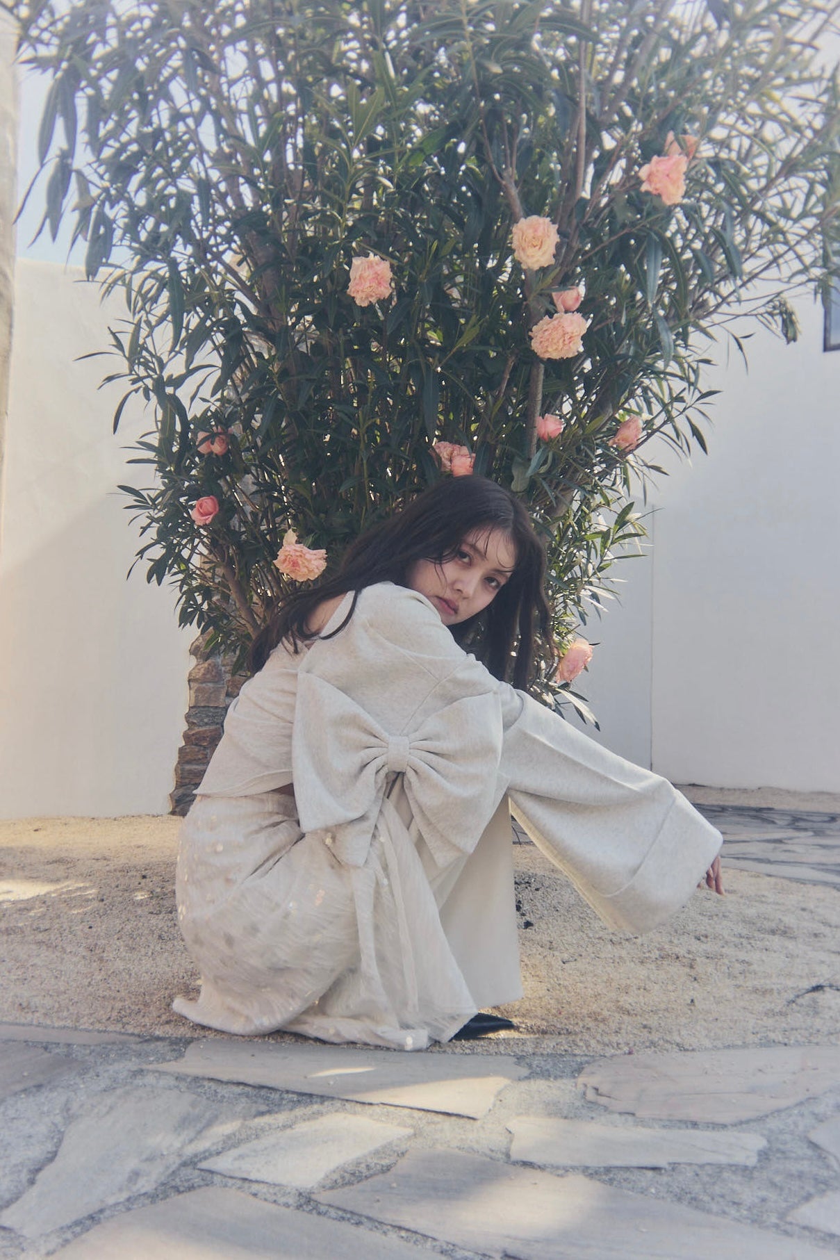 back open ribbon sweat