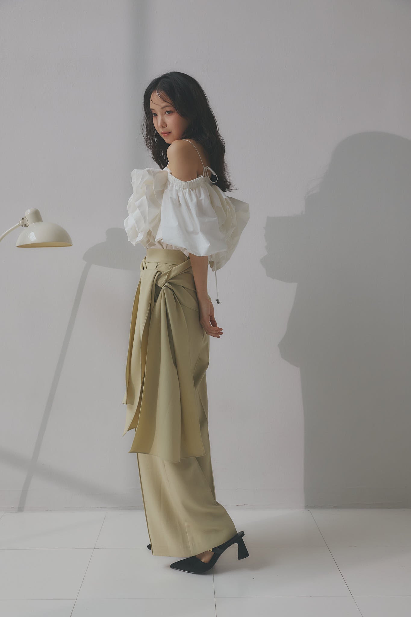 volume off shoulder blouse