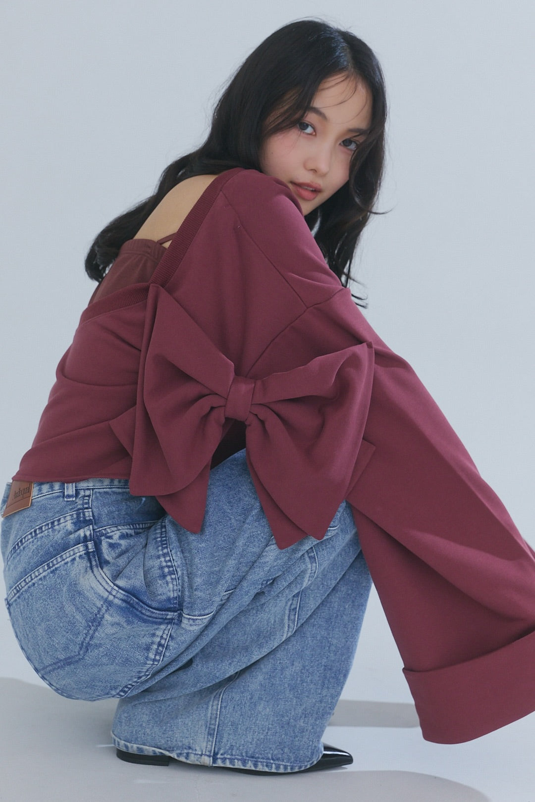 back open ribbon sweat
