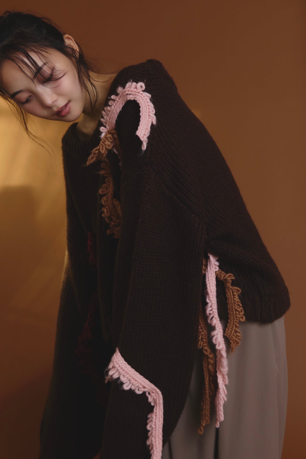 asymmetry fringe knit