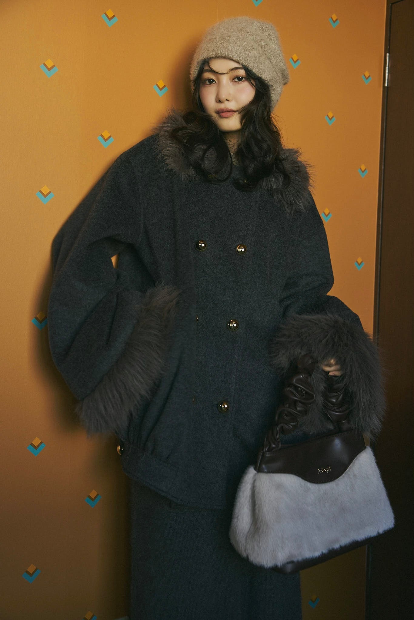 gather handle fur bag