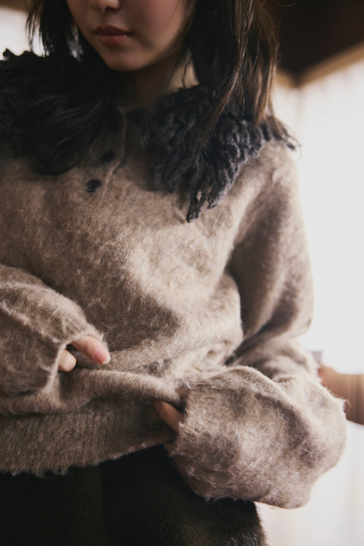 fringe collar sleeve knit