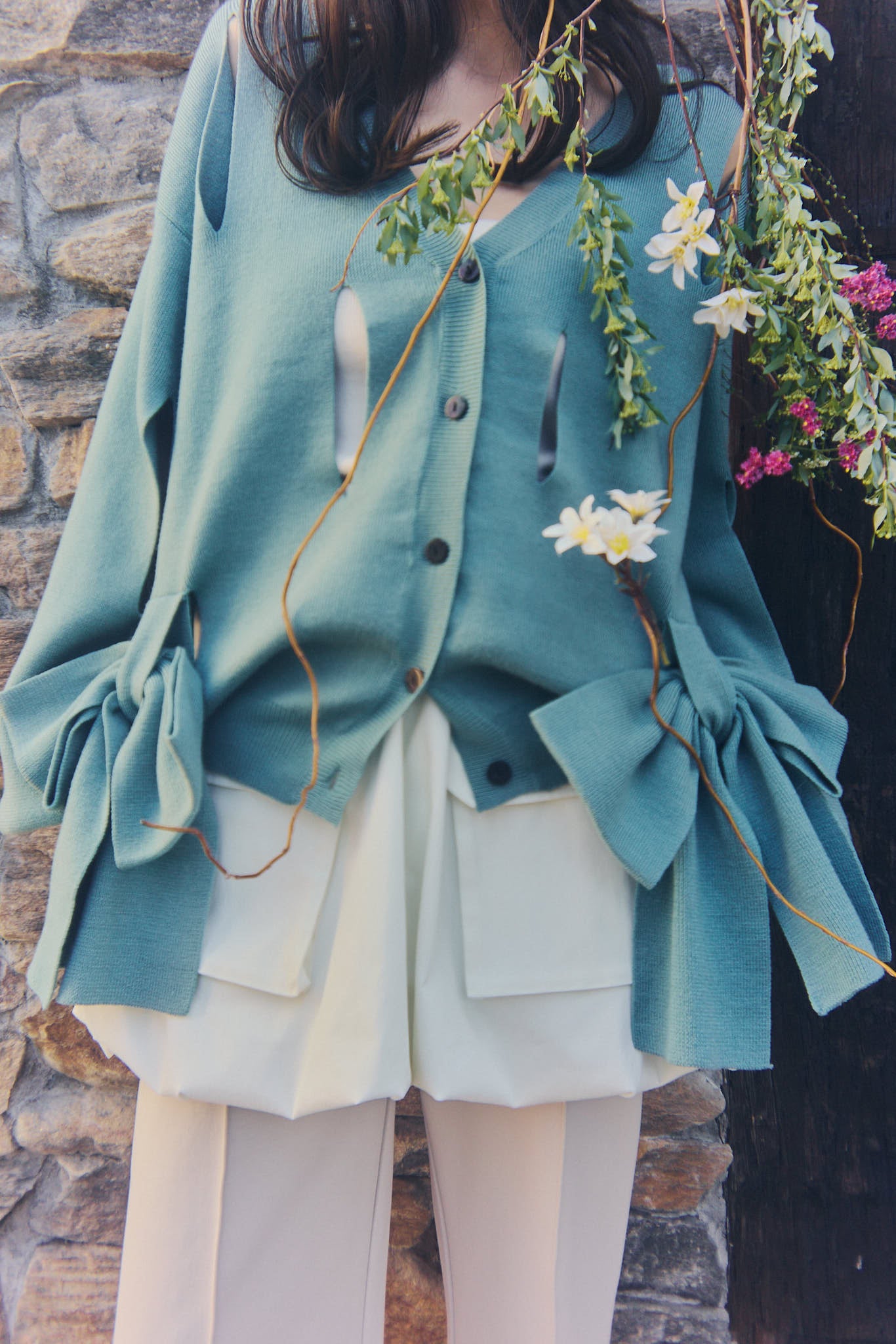 hole ribbon spring cardigan
