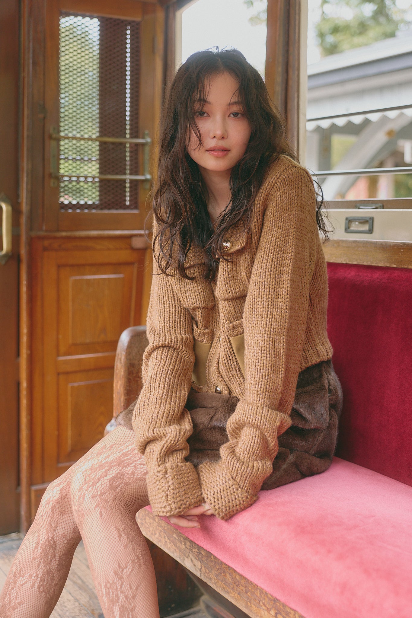 gold button pocket knit［9月上旬から中旬お届け］