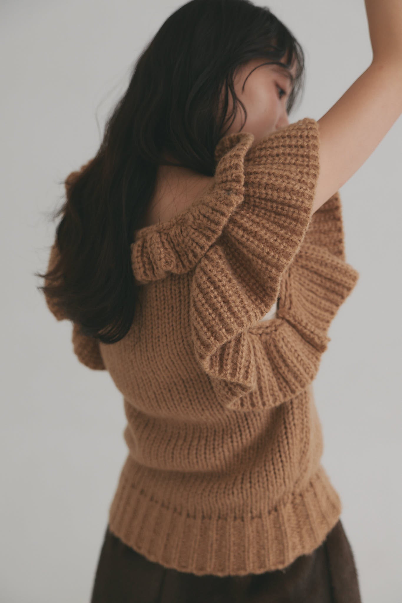 frill neck petal knit