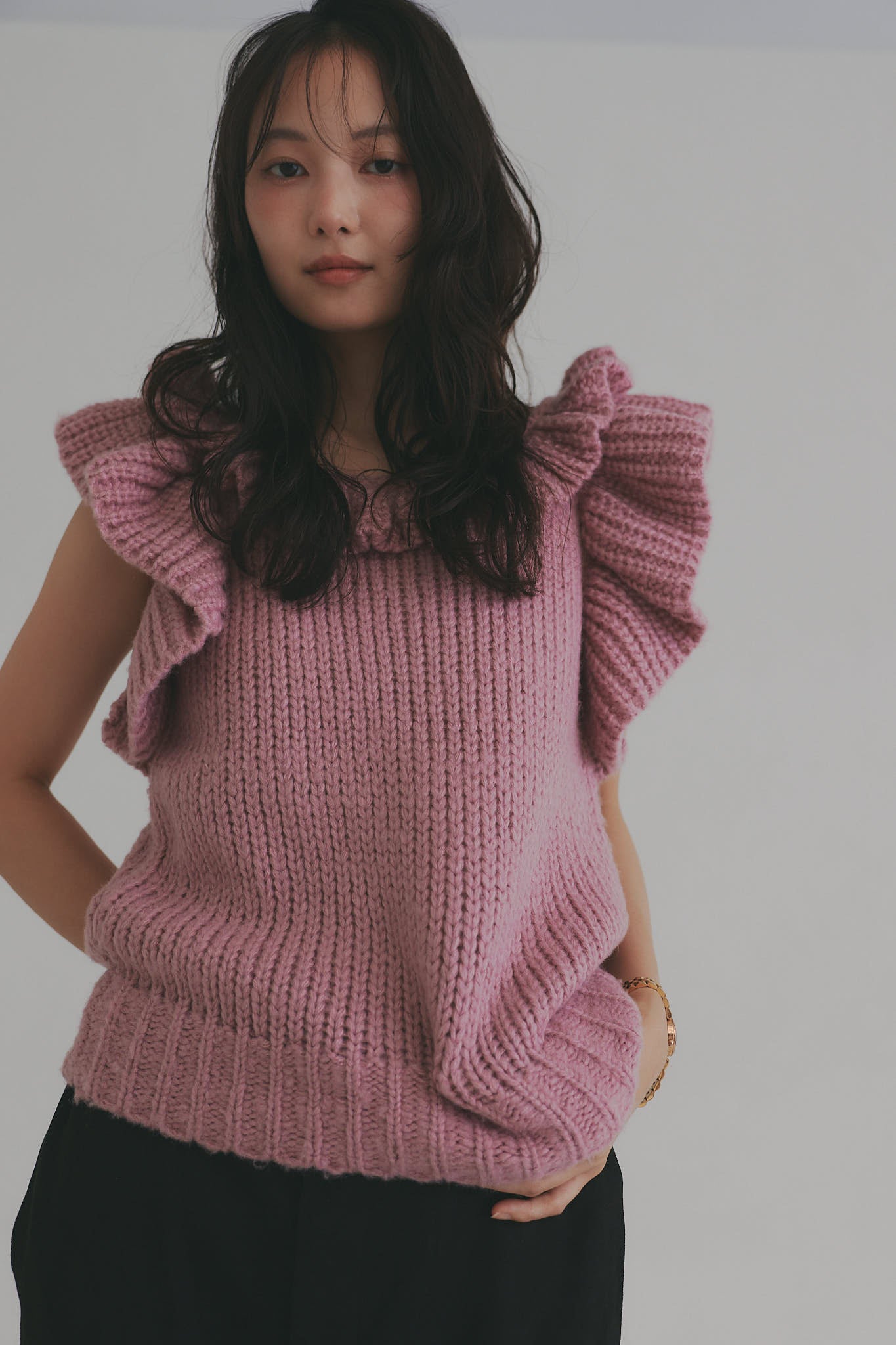 frill neck petal knit