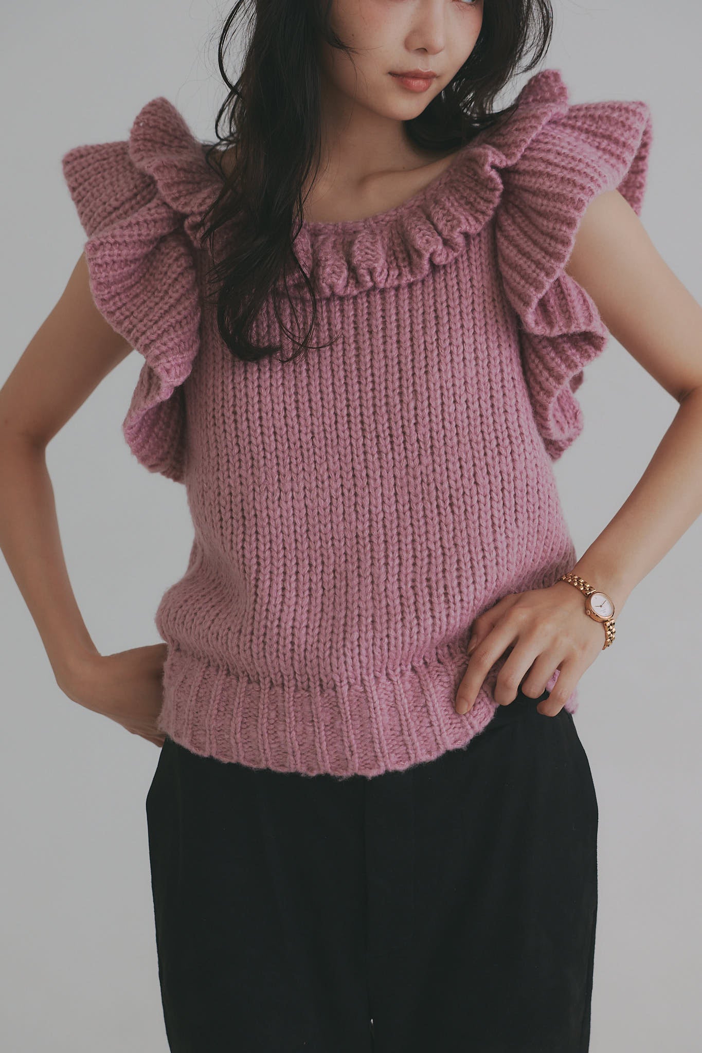 frill neck petal knit