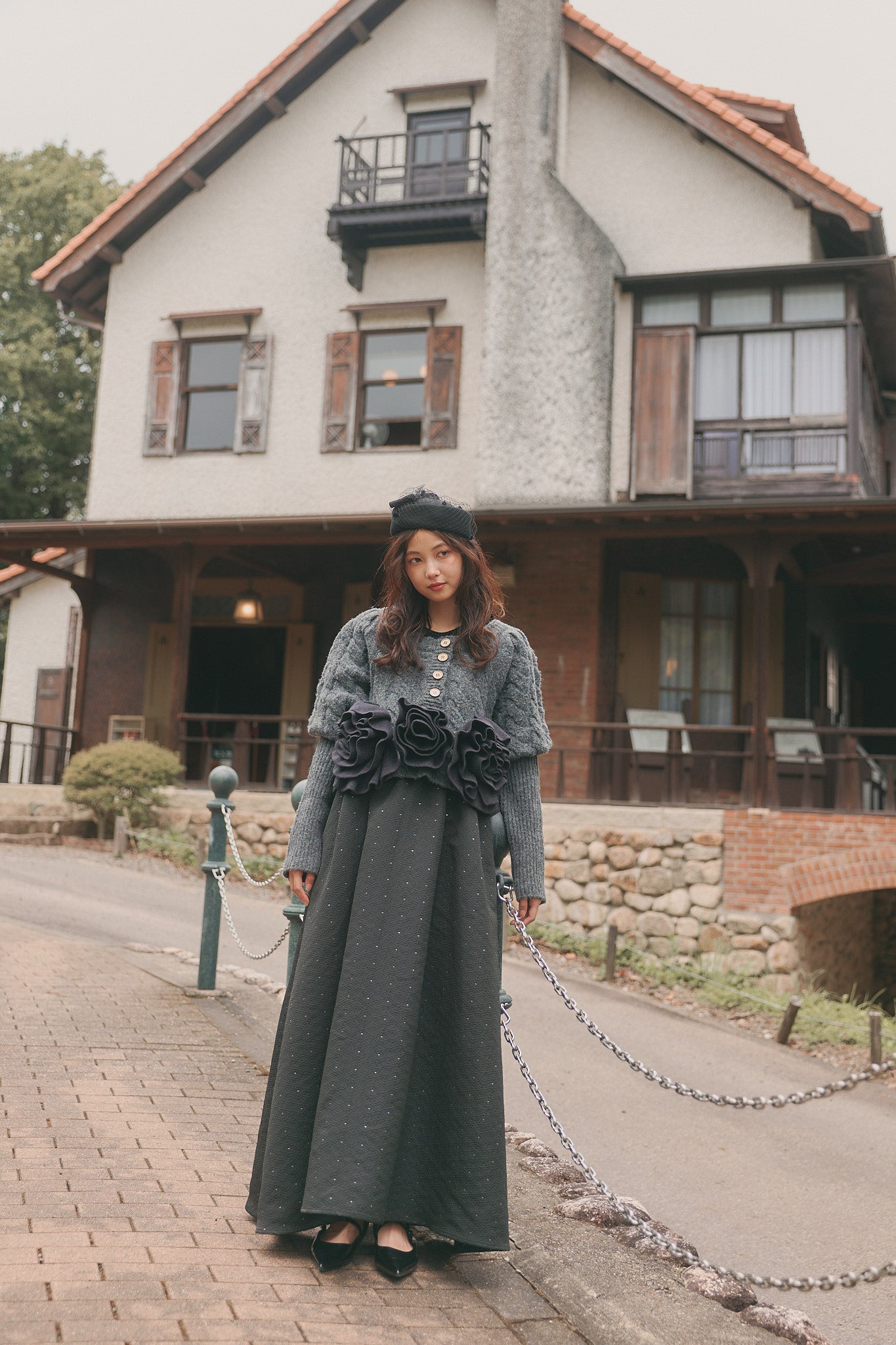 corsage knit cardigan［9月中旬お届け］
