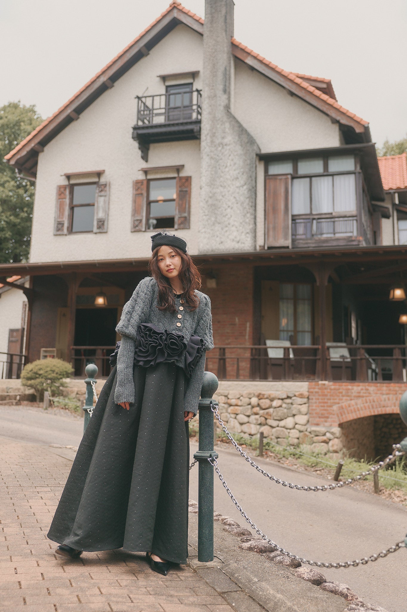 corsage knit cardigan［9月中旬お届け］