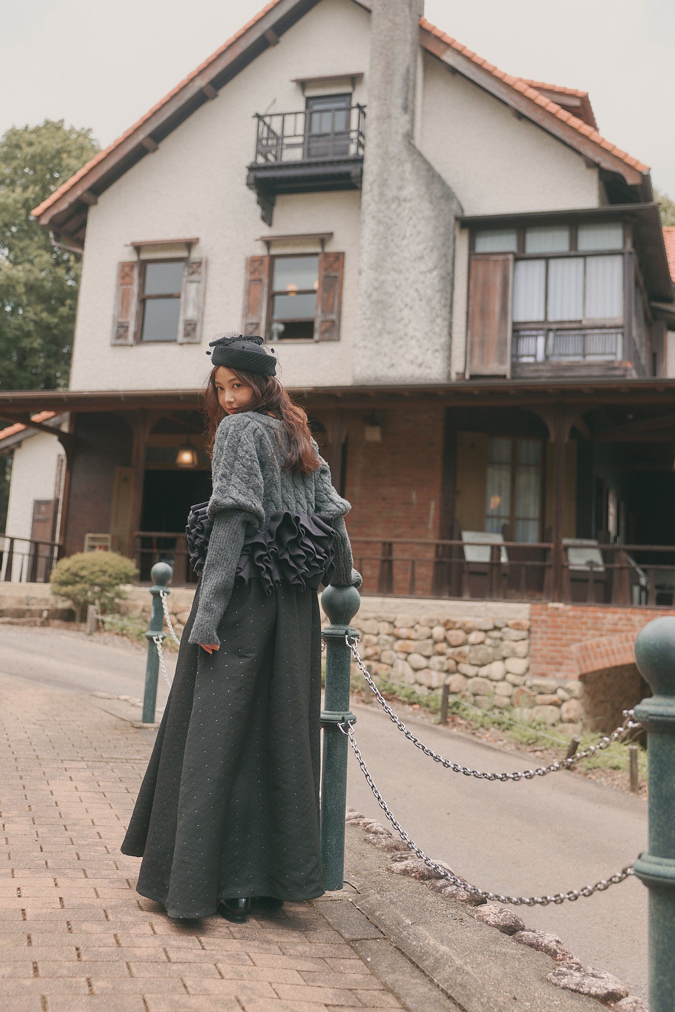 corsage knit cardigan［9月中旬お届け］