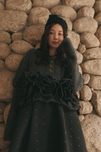 corsage knit cardigan［9月中旬お届け］